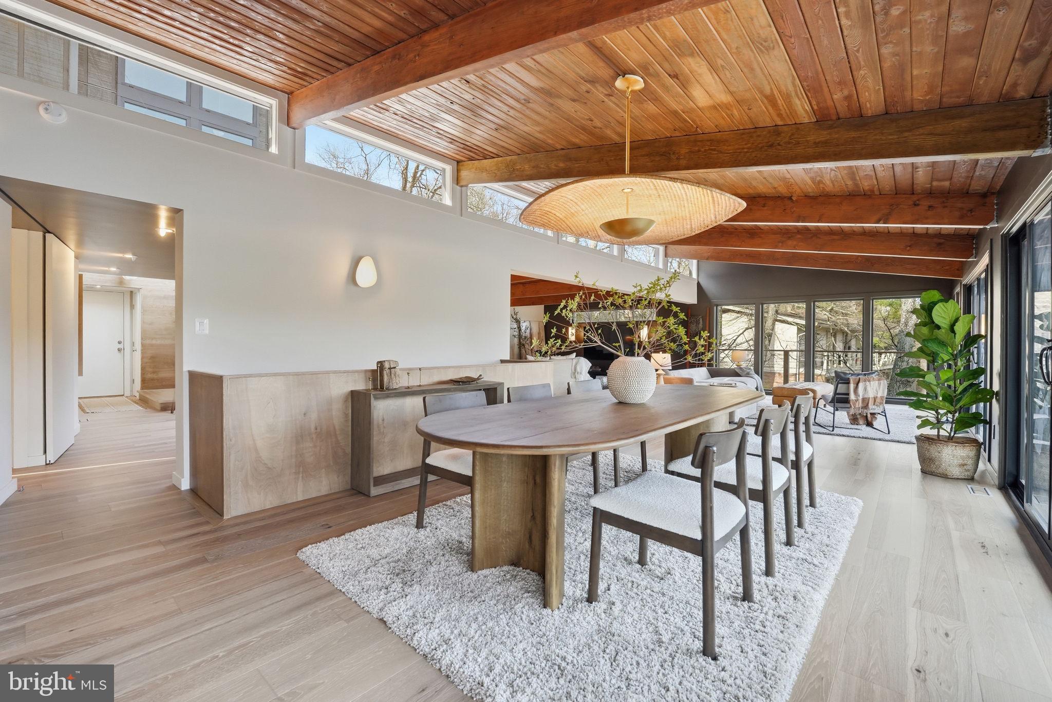 RESTON - Residential