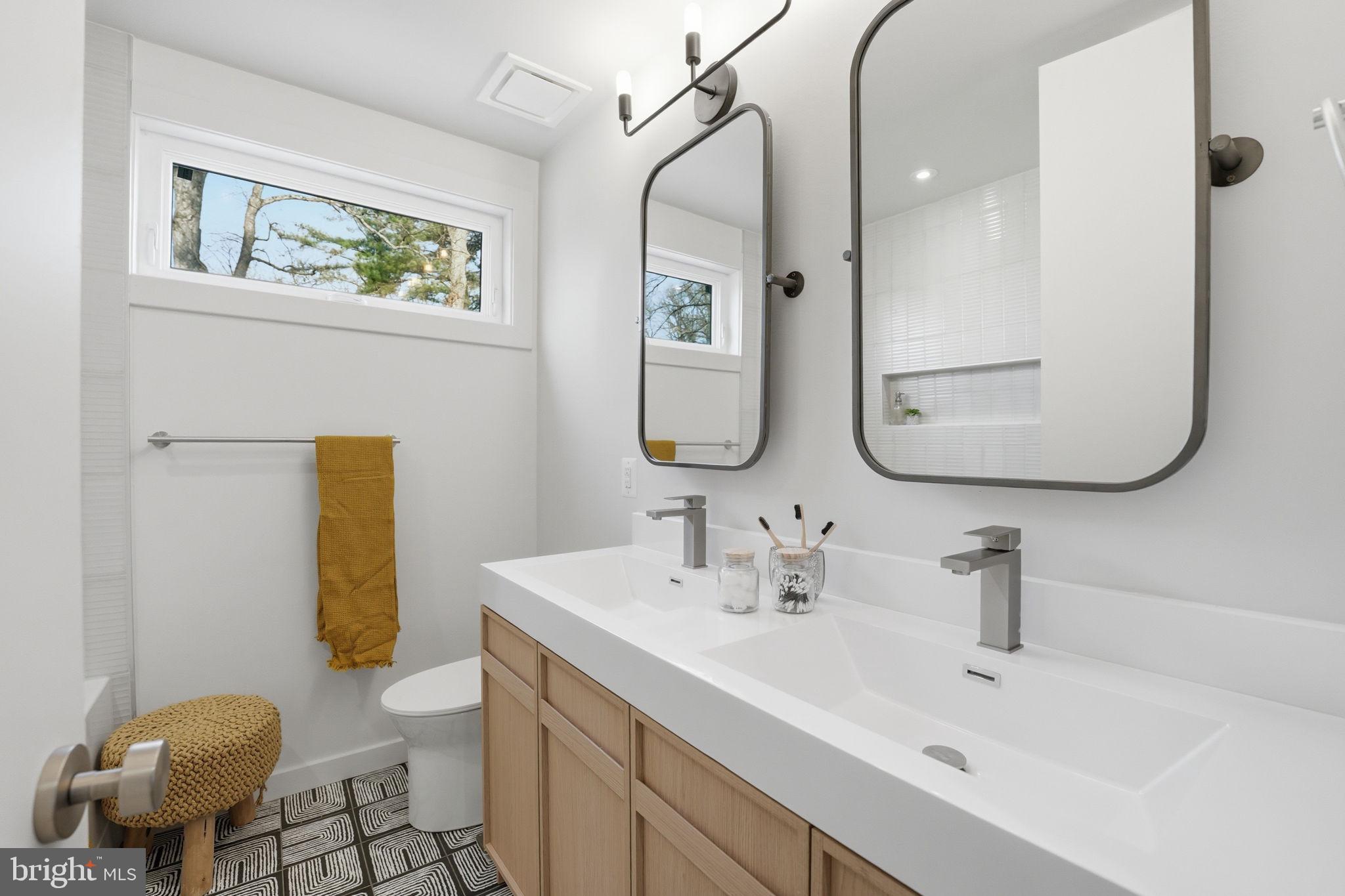 RESTON - Residential