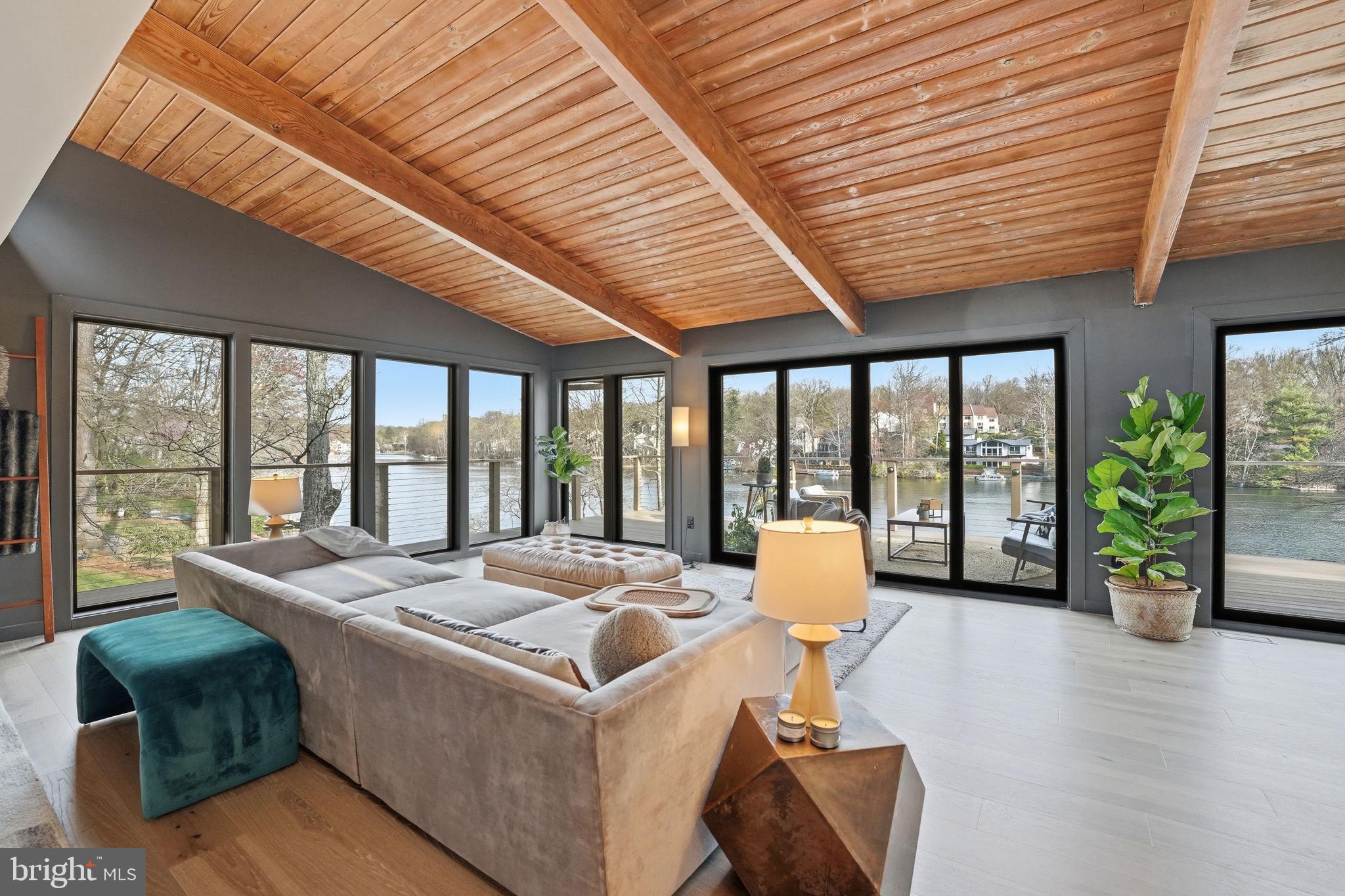 RESTON - Residential