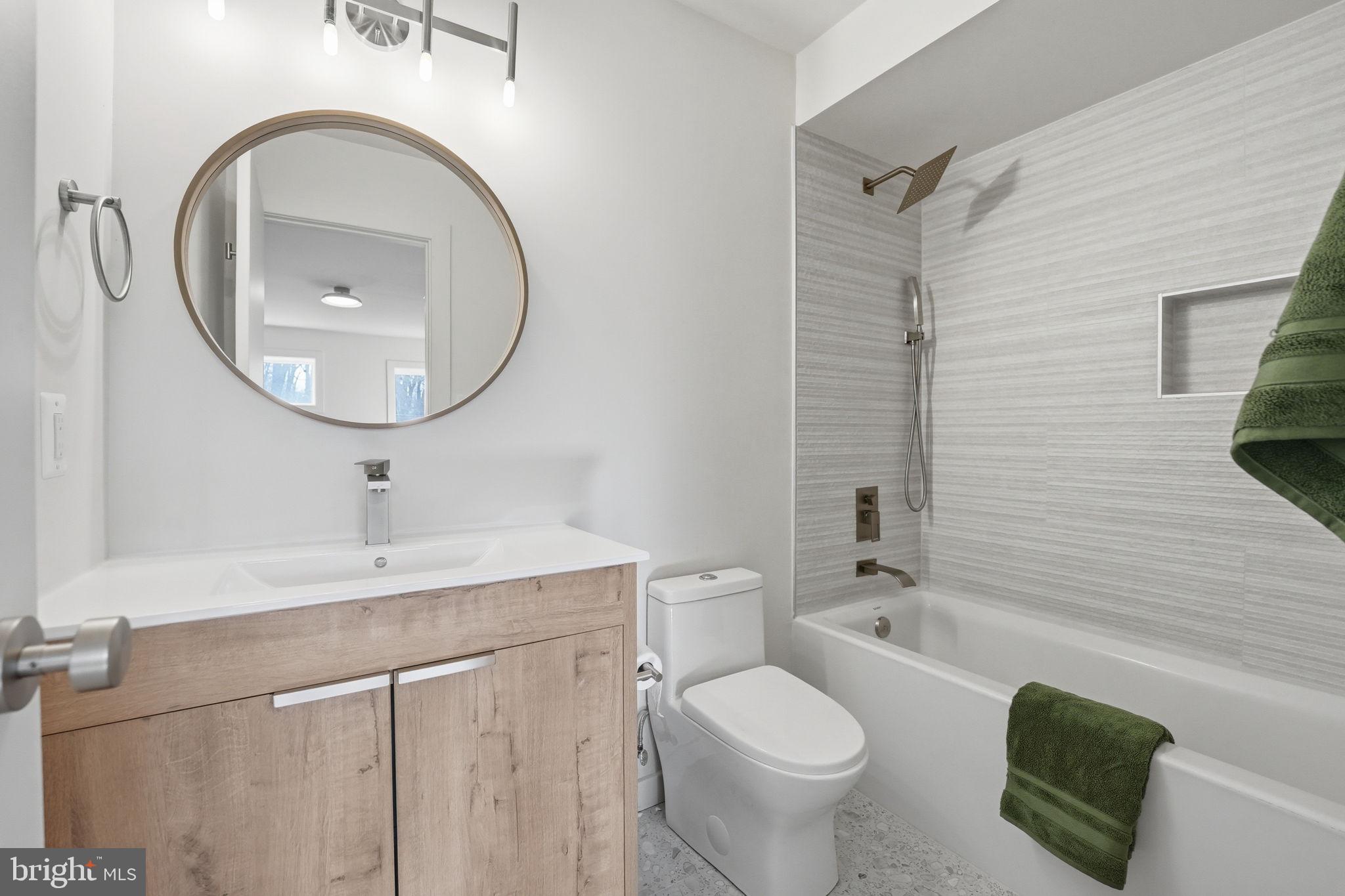 RESTON - Residential