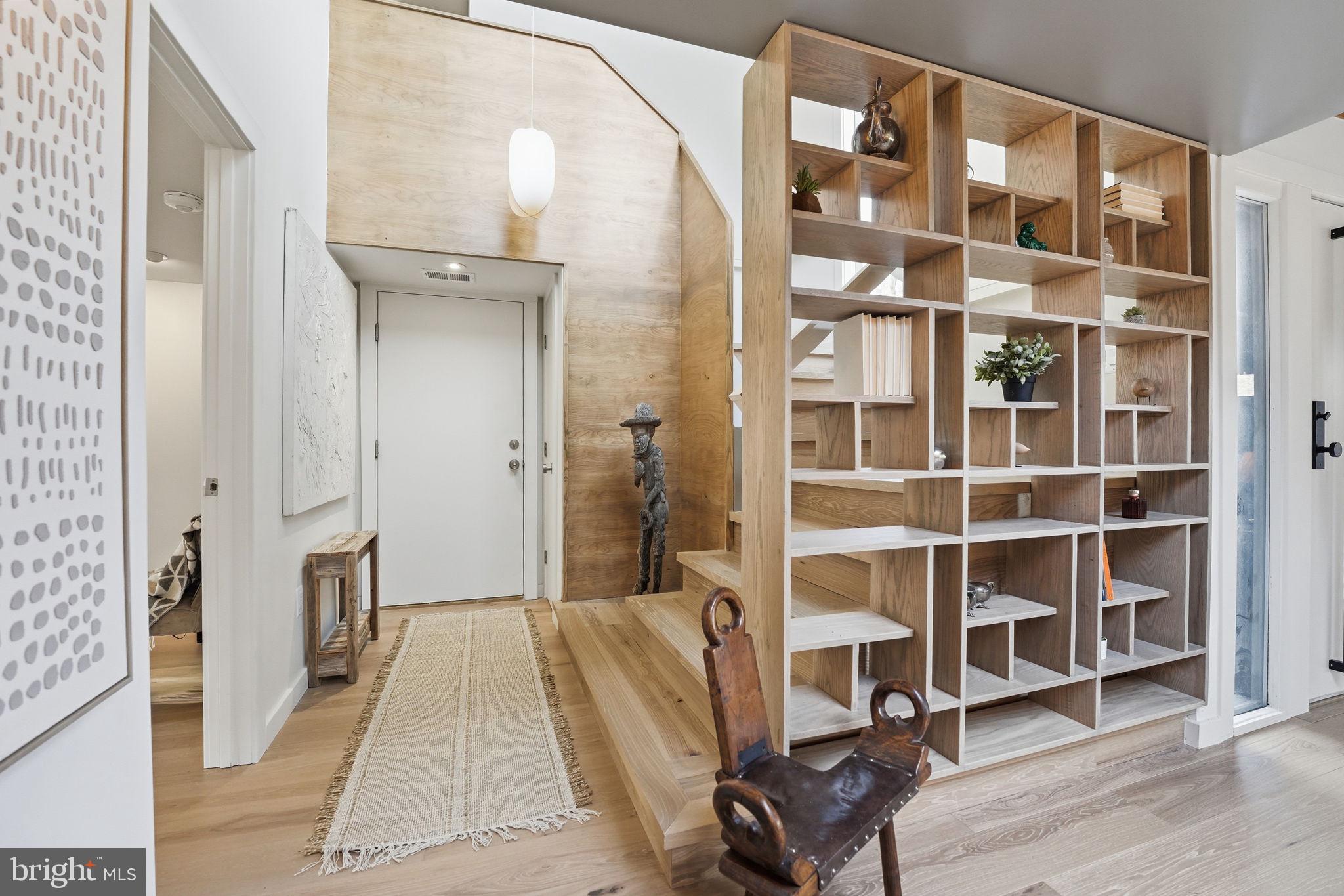 RESTON - Residential