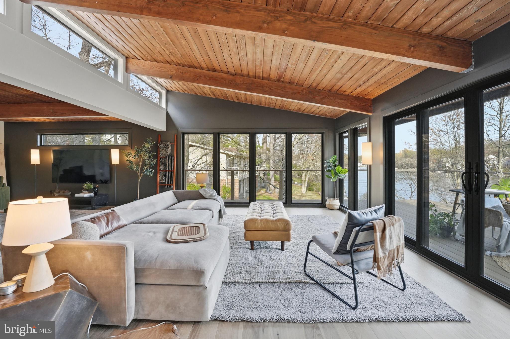 RESTON - Residential