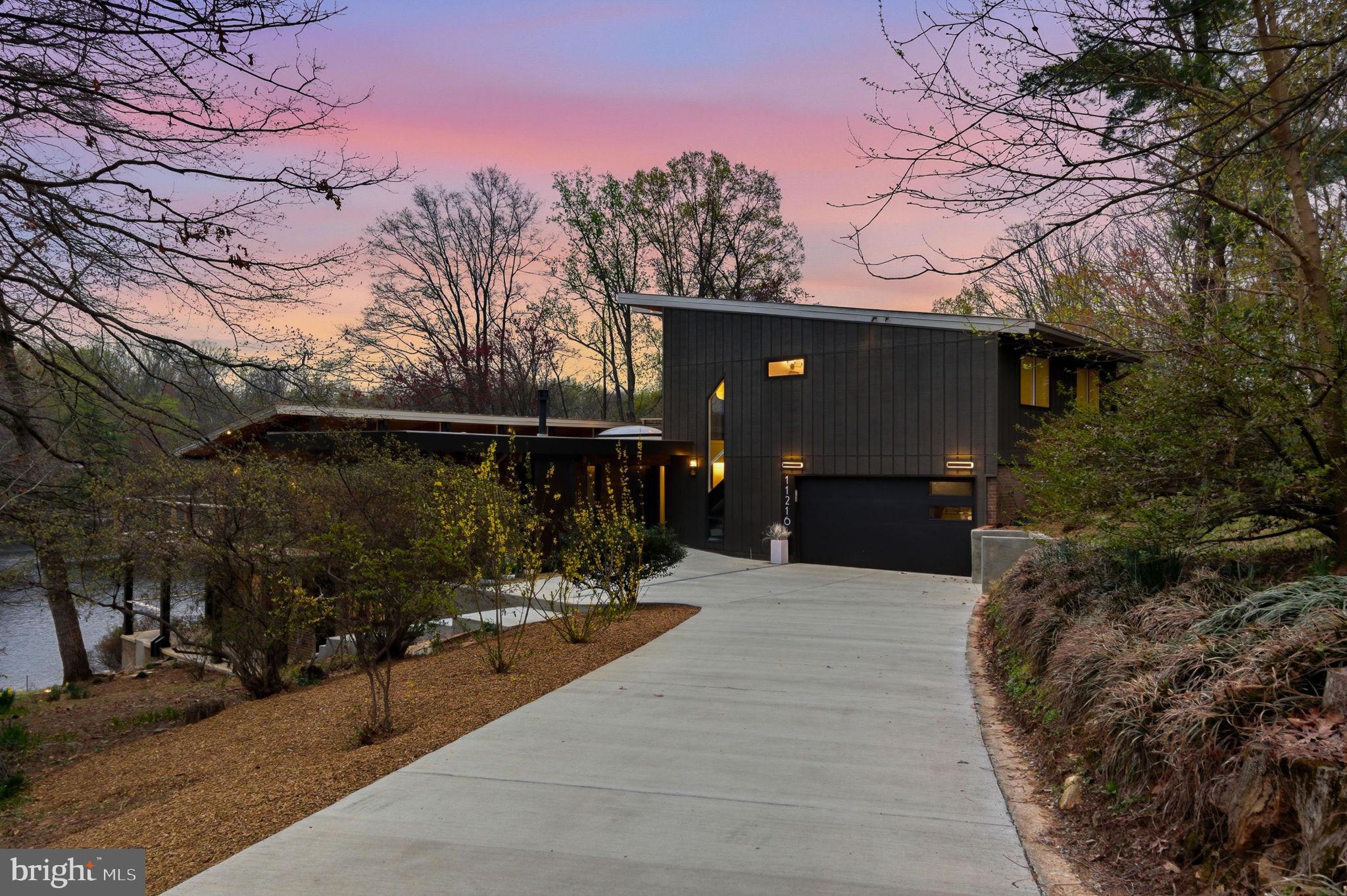 RESTON - Residential