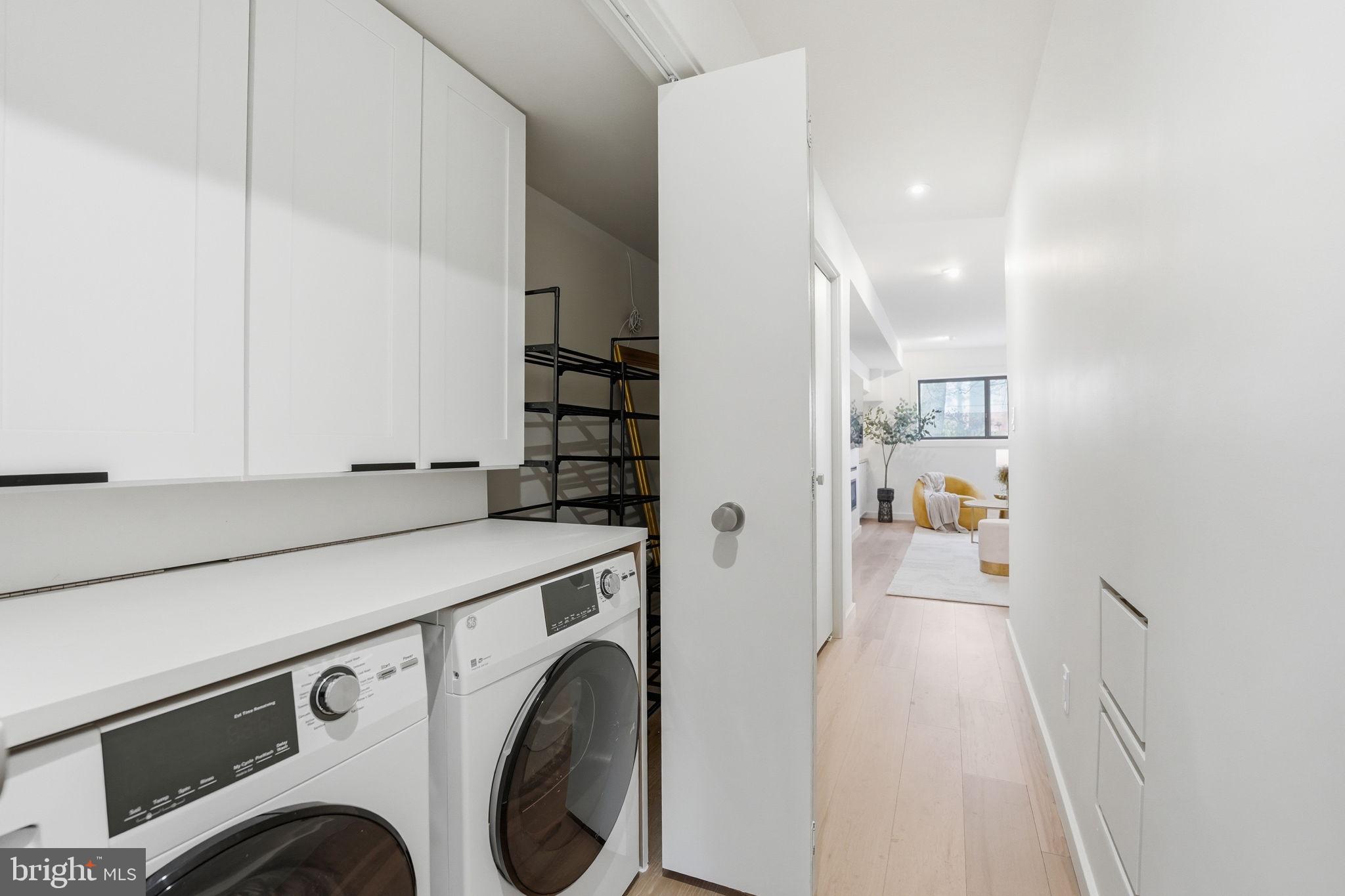 RESTON - Residential