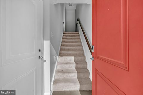 437 WOODCREST DRIVE SE WASHINGTON DC 20032