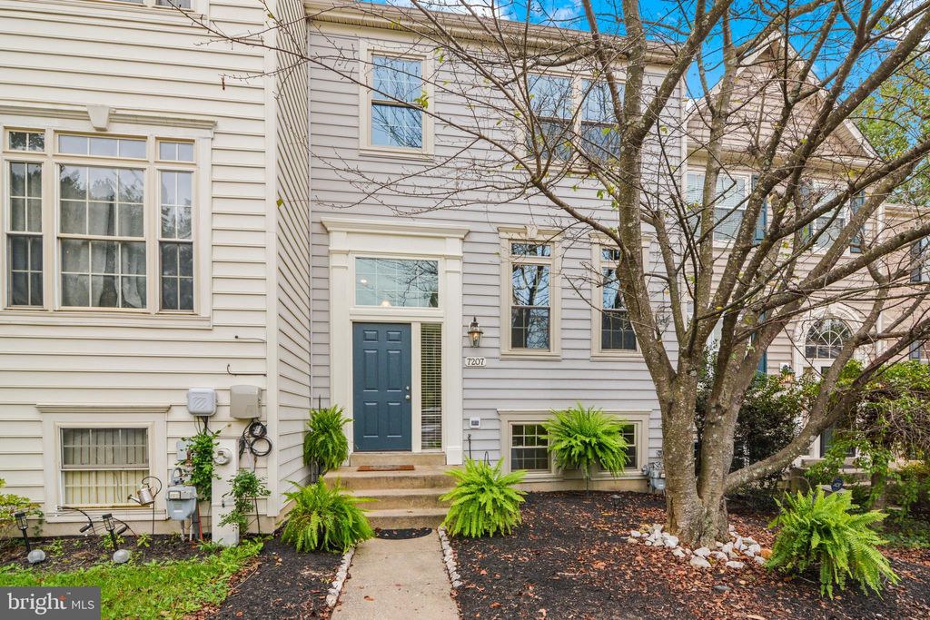 Photo of 7207 Solar Walk, COLUMBIA, MD 21046 (MLS # MDHW2055652)
