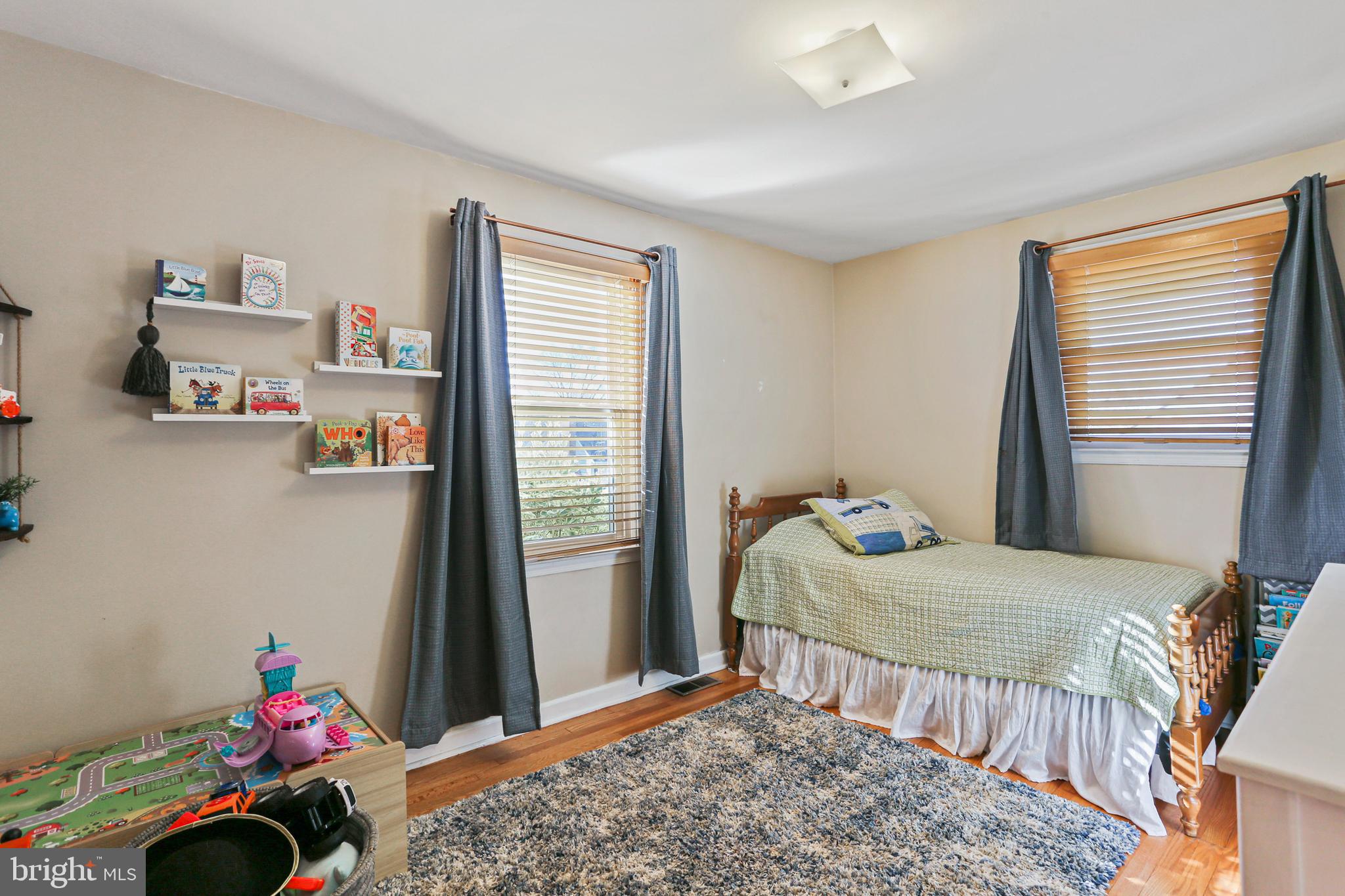 OAKLAND TERRACE - Residential