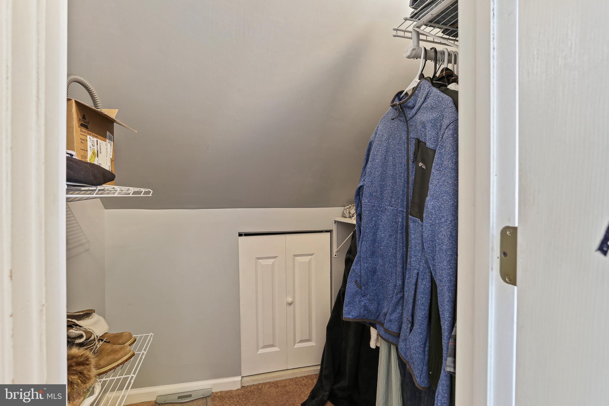 OAKLAND TERRACE - Residential