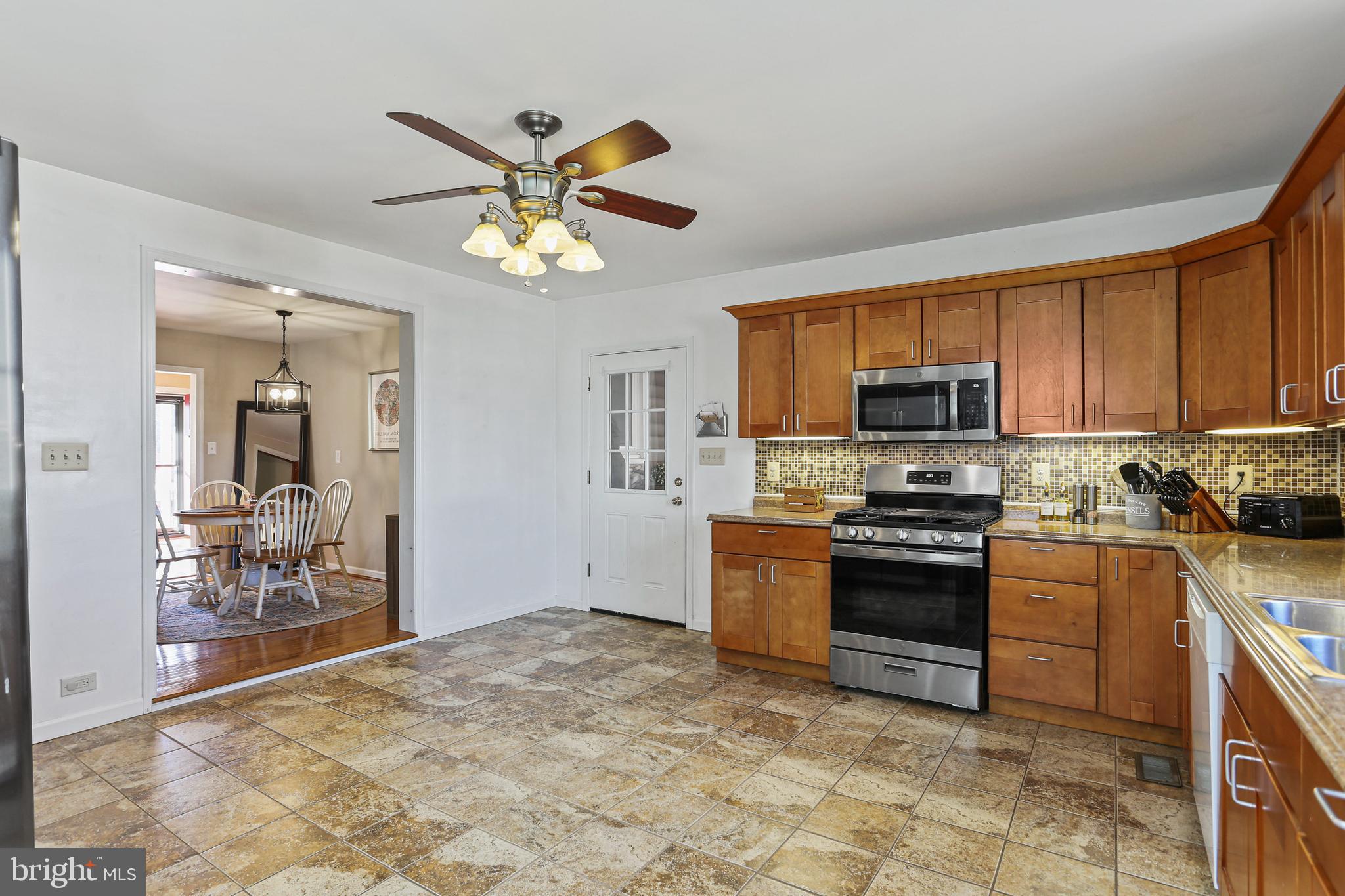 OAKLAND TERRACE - Residential