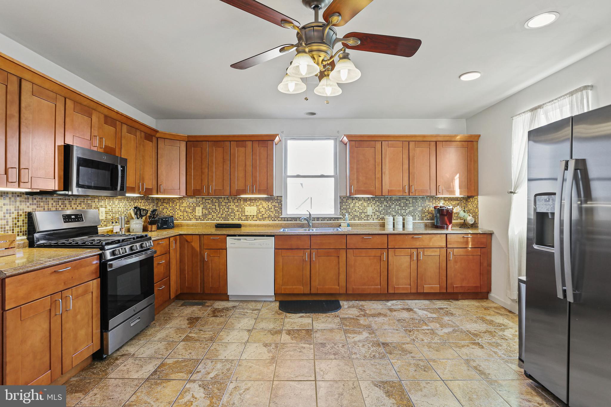 OAKLAND TERRACE - Residential