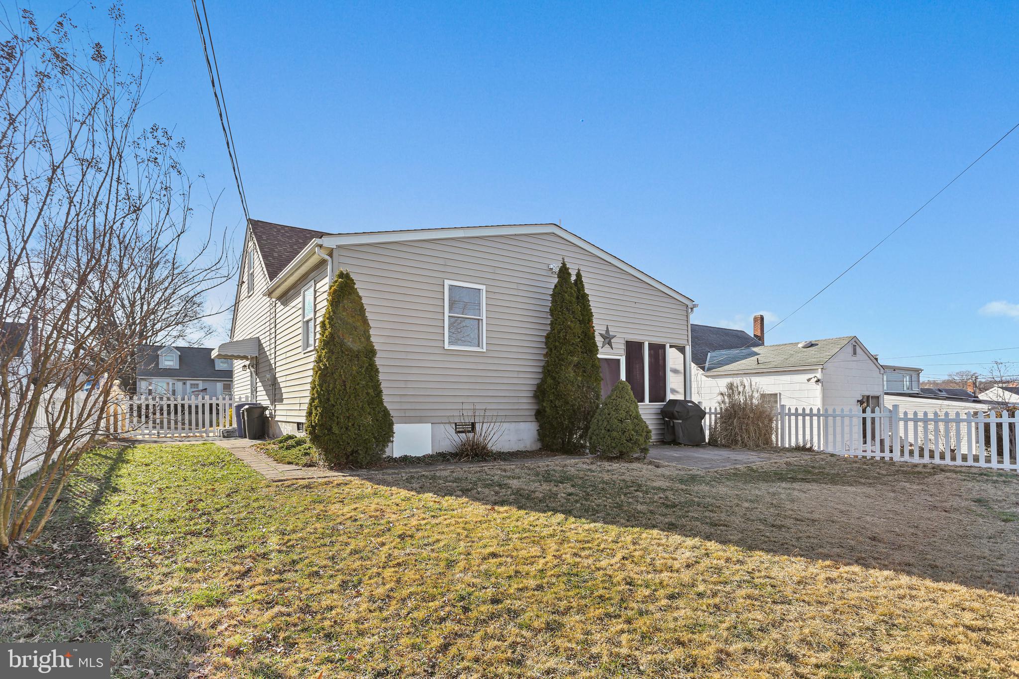 OAKLAND TERRACE - Residential