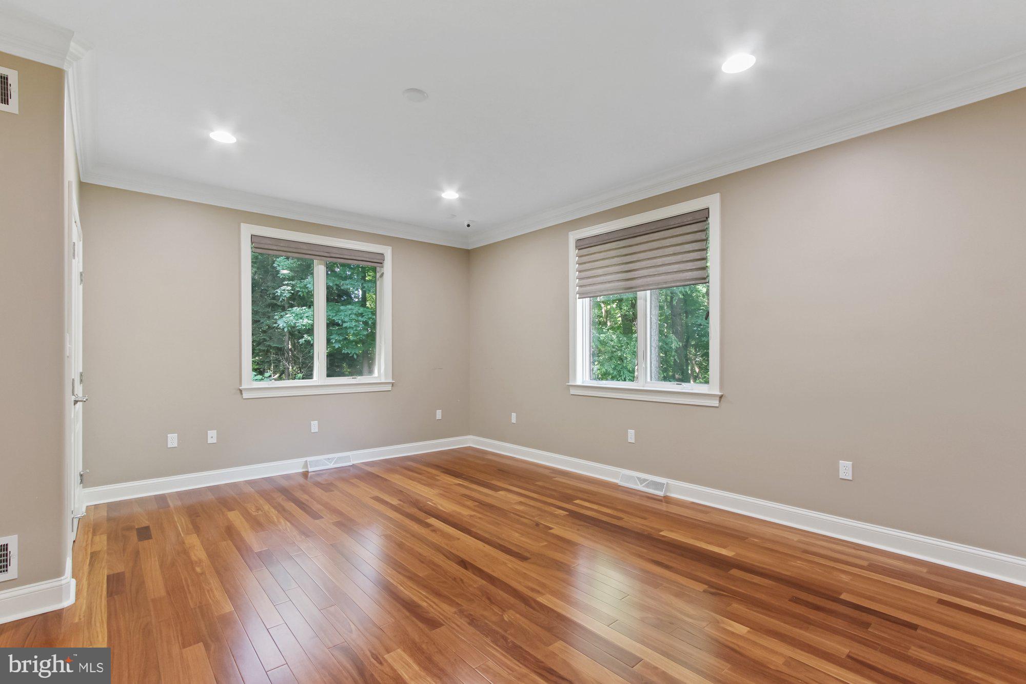 EAST YORK - Residential