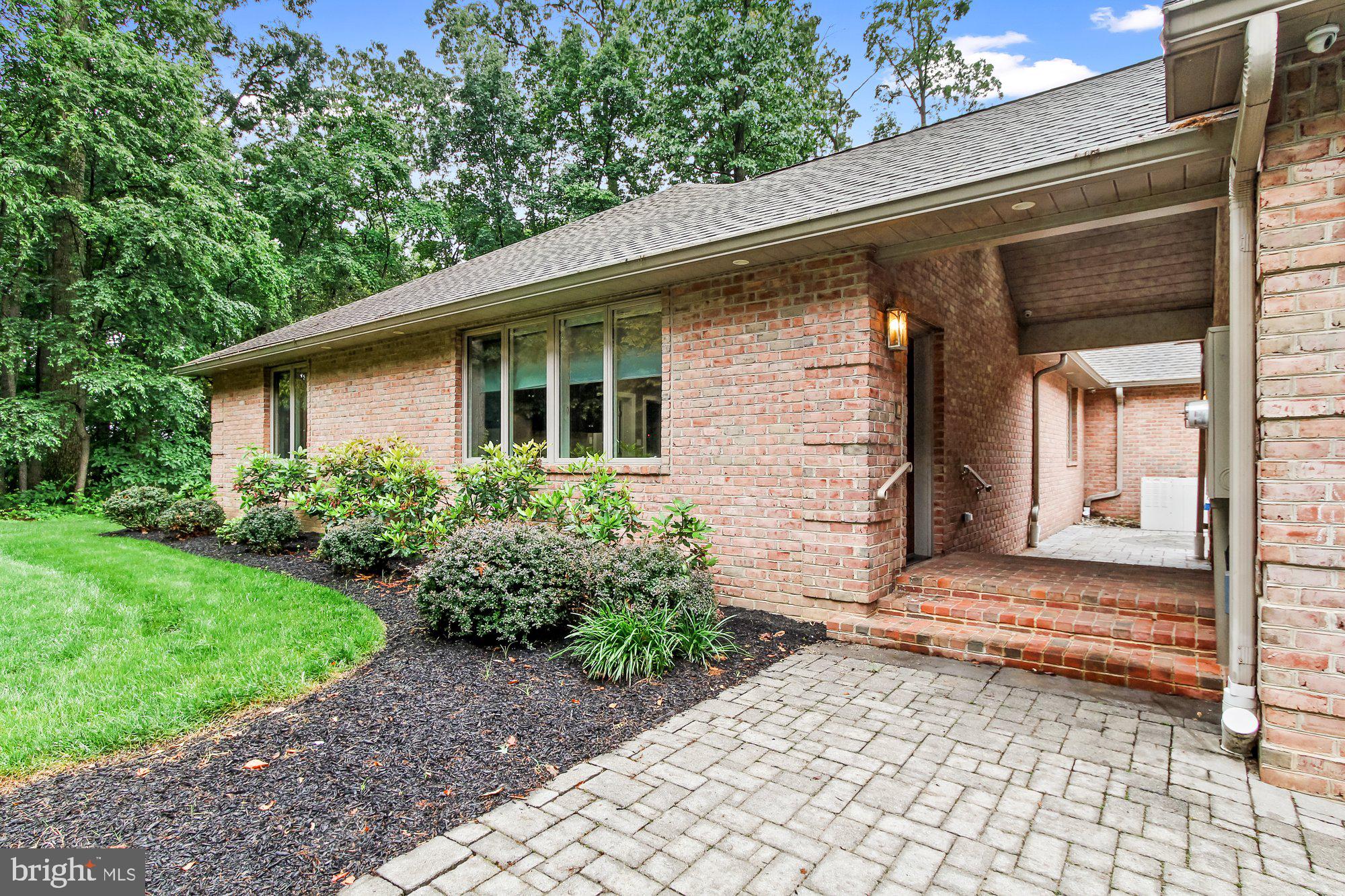 EAST YORK - Residential