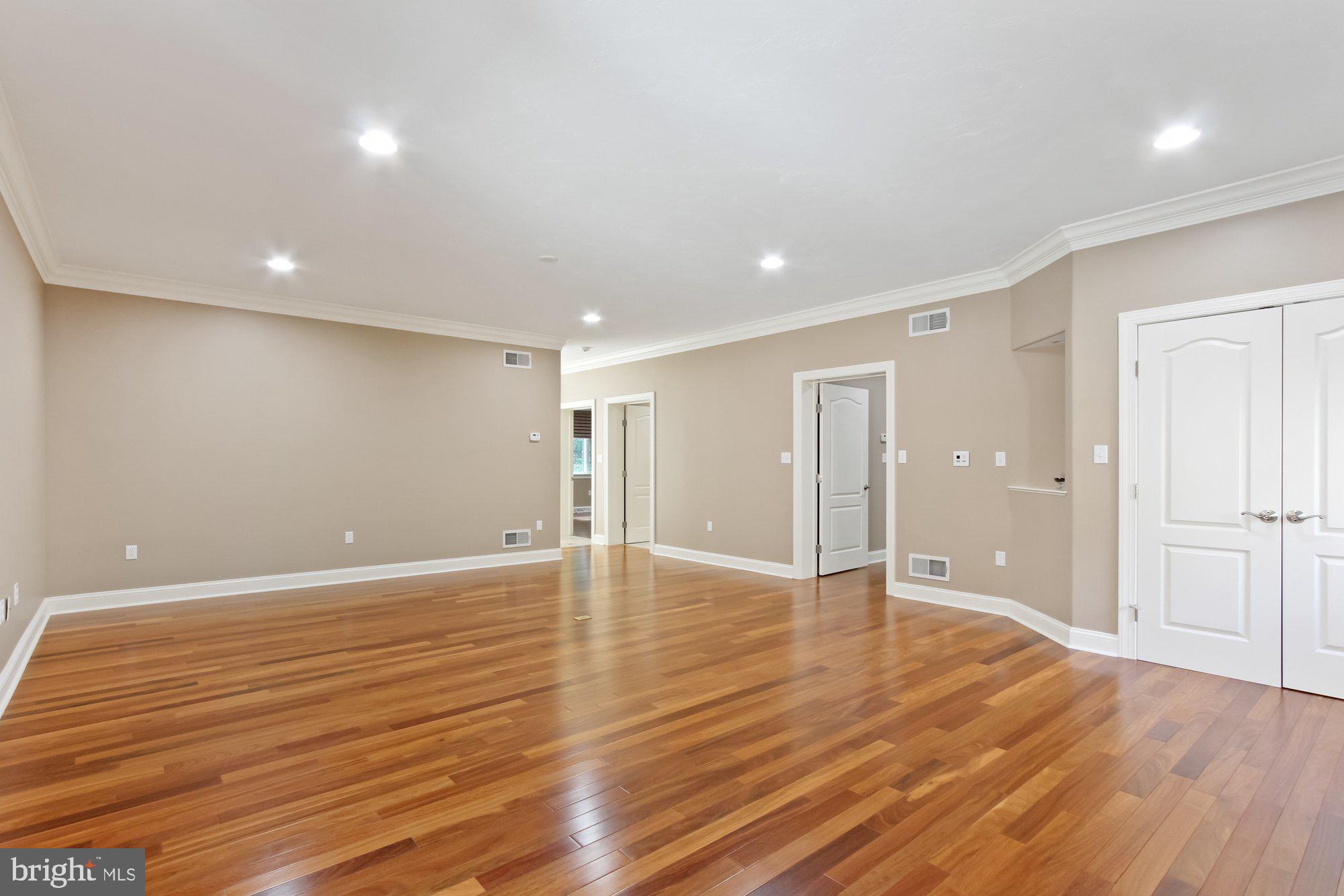 EAST YORK - Residential