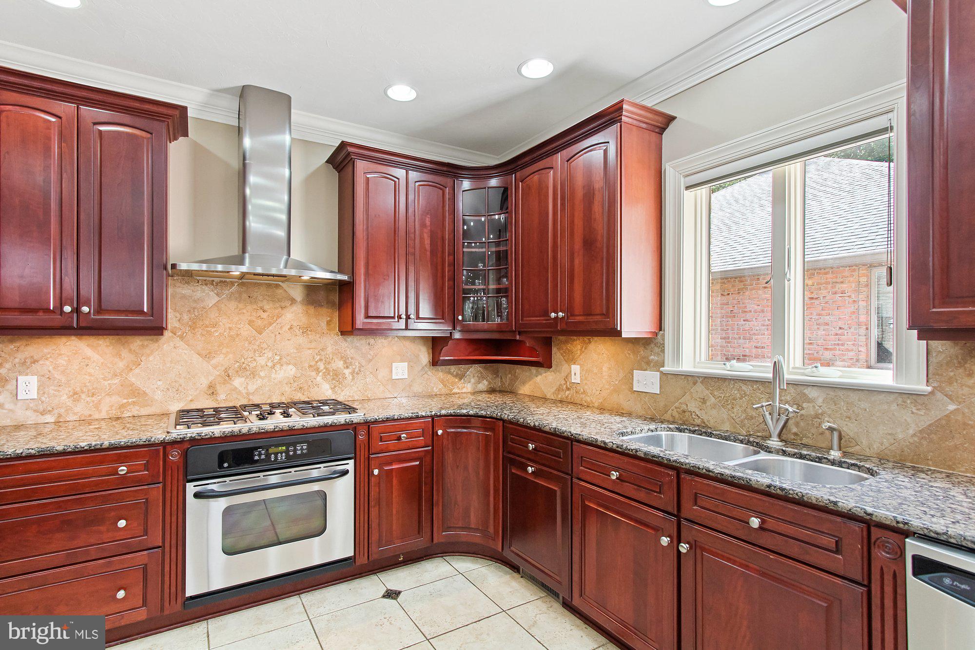 EAST YORK - Residential