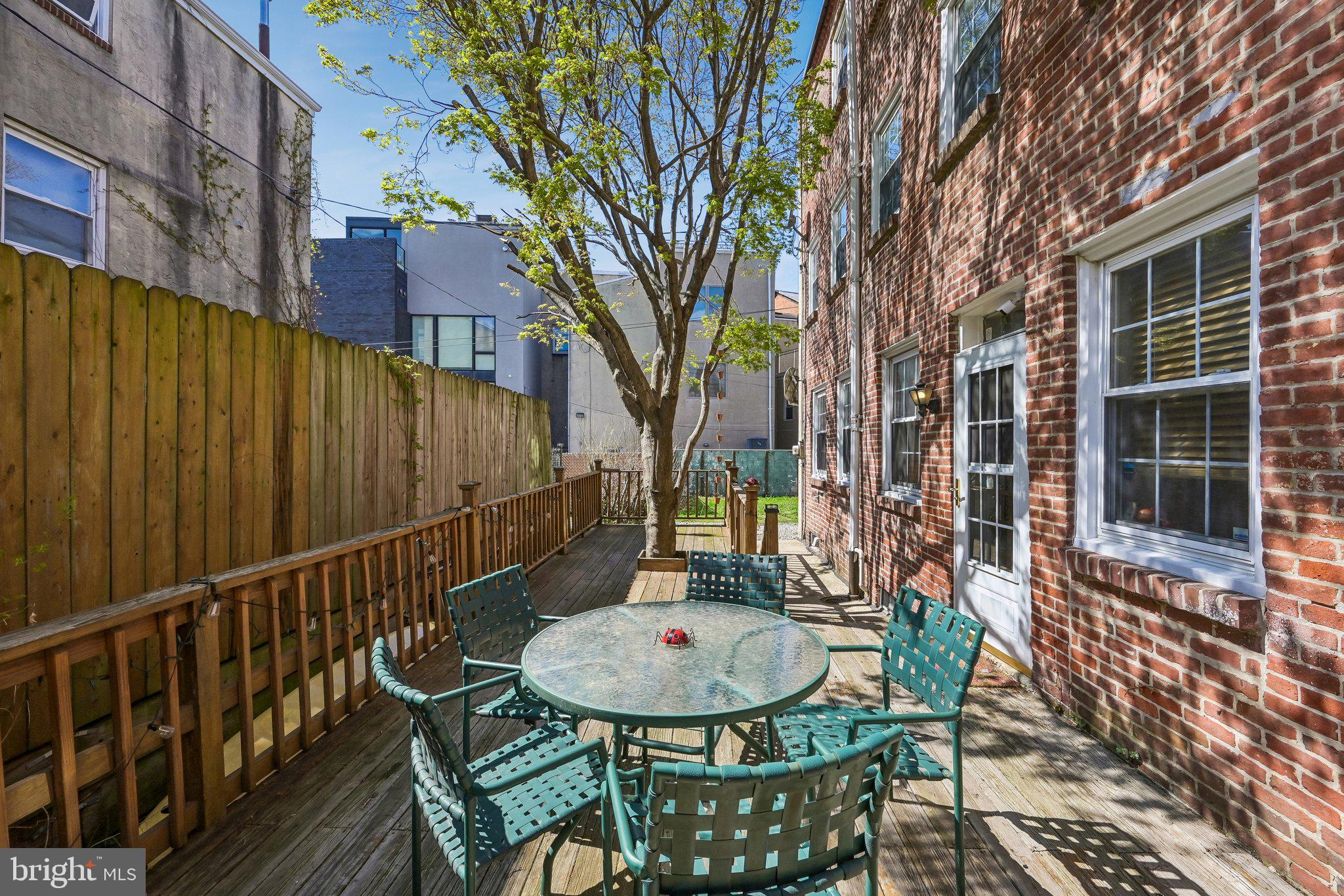 335-337R POPLAR STREET