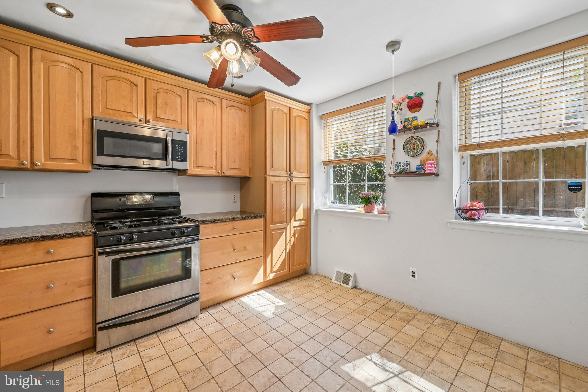 NORTHERN LIBERTIES - Land