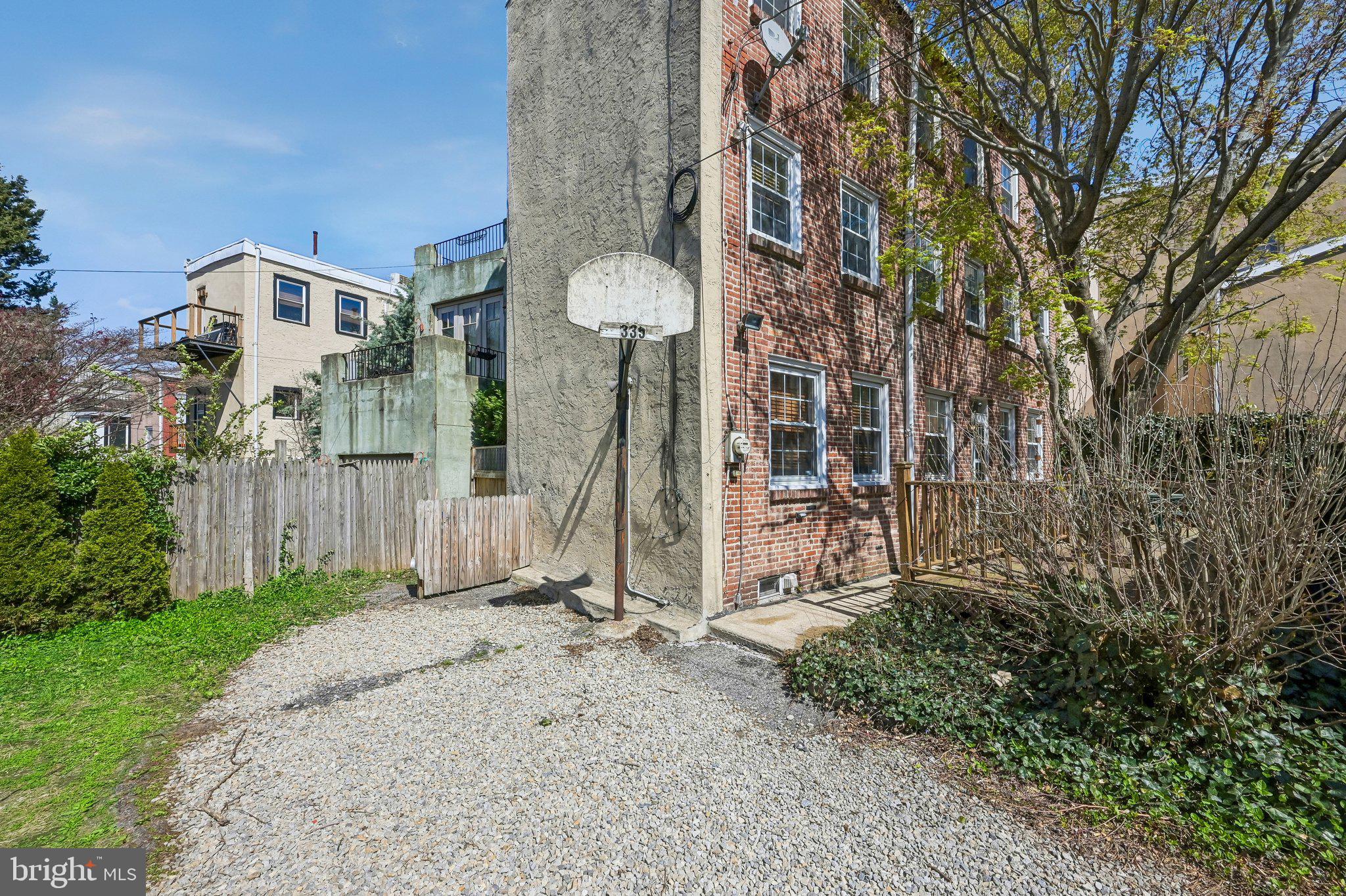 NORTHERN LIBERTIES - Land