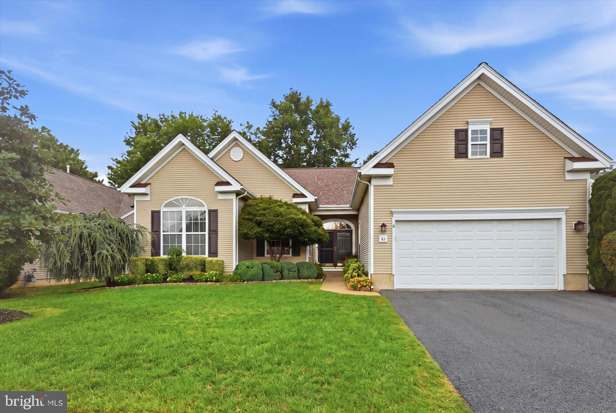 33 BARBARY LANE