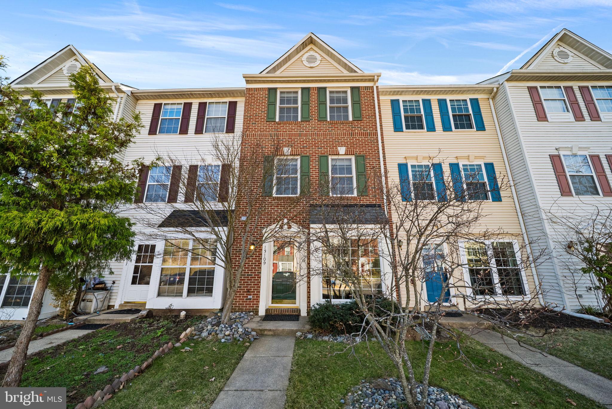 FAIR LAKES - Residential