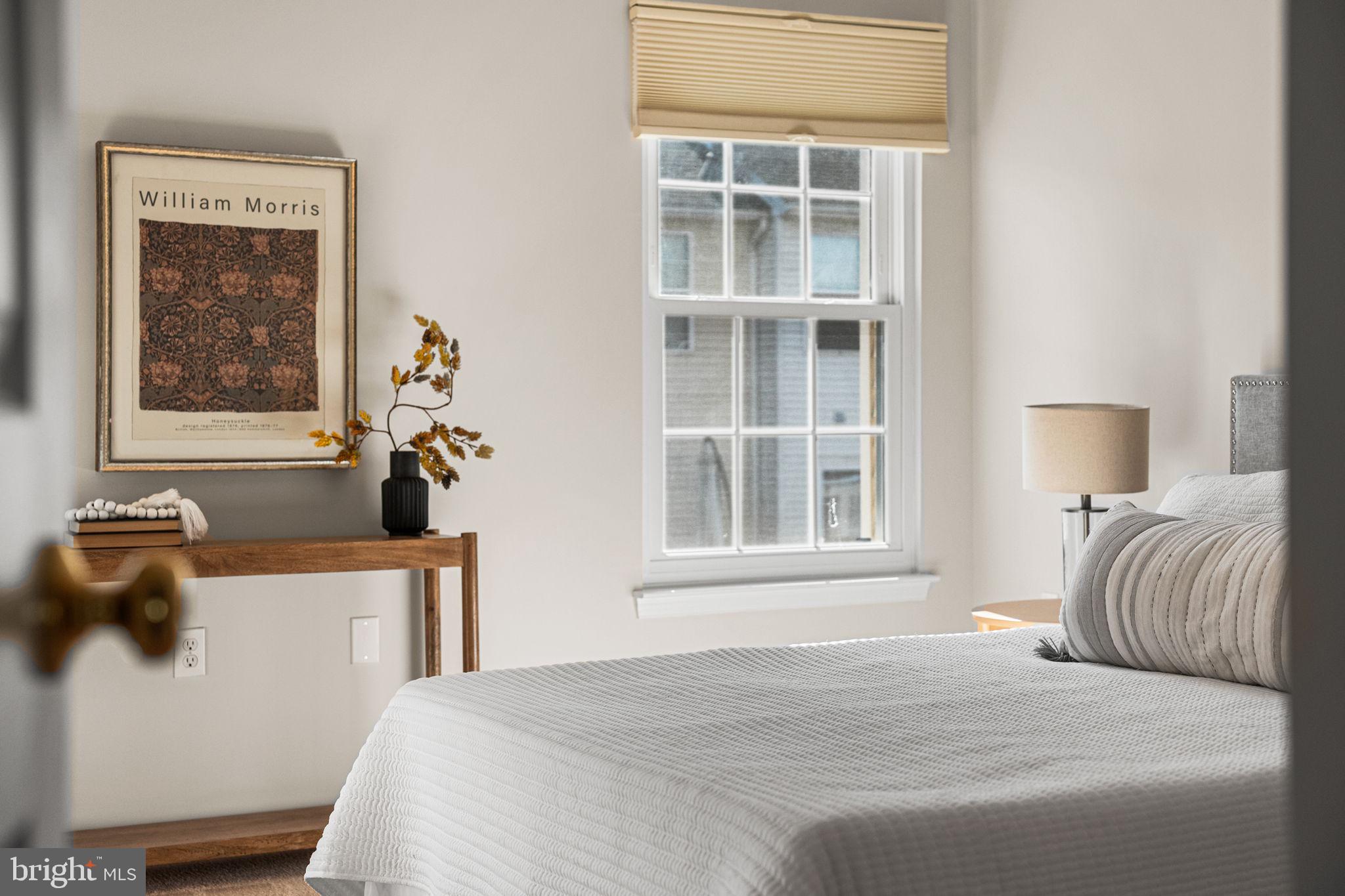 FAIR LAKES - Residential