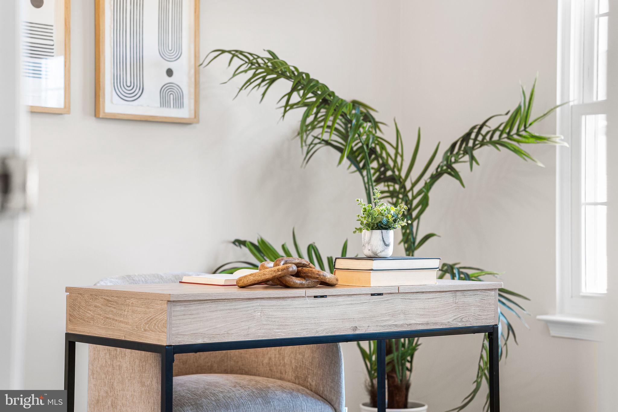 FAIR LAKES - Residential