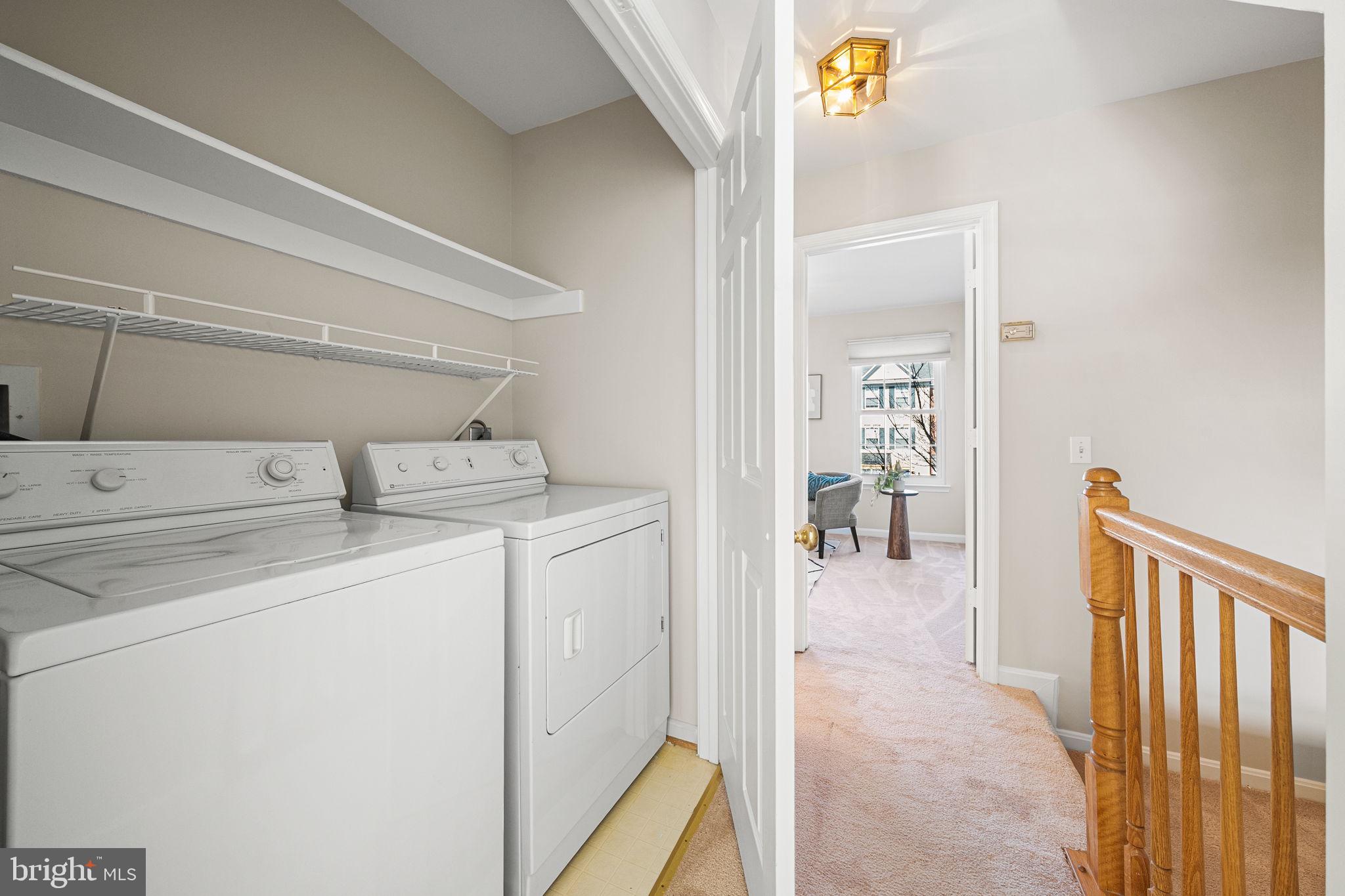 FAIR LAKES - Residential