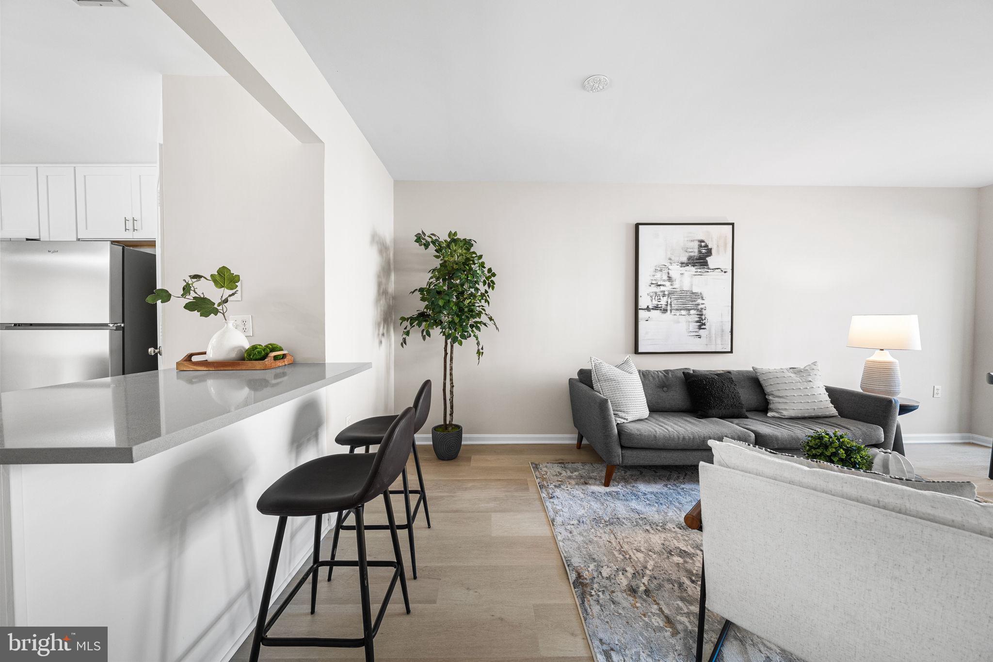 FAIR LAKES - Residential