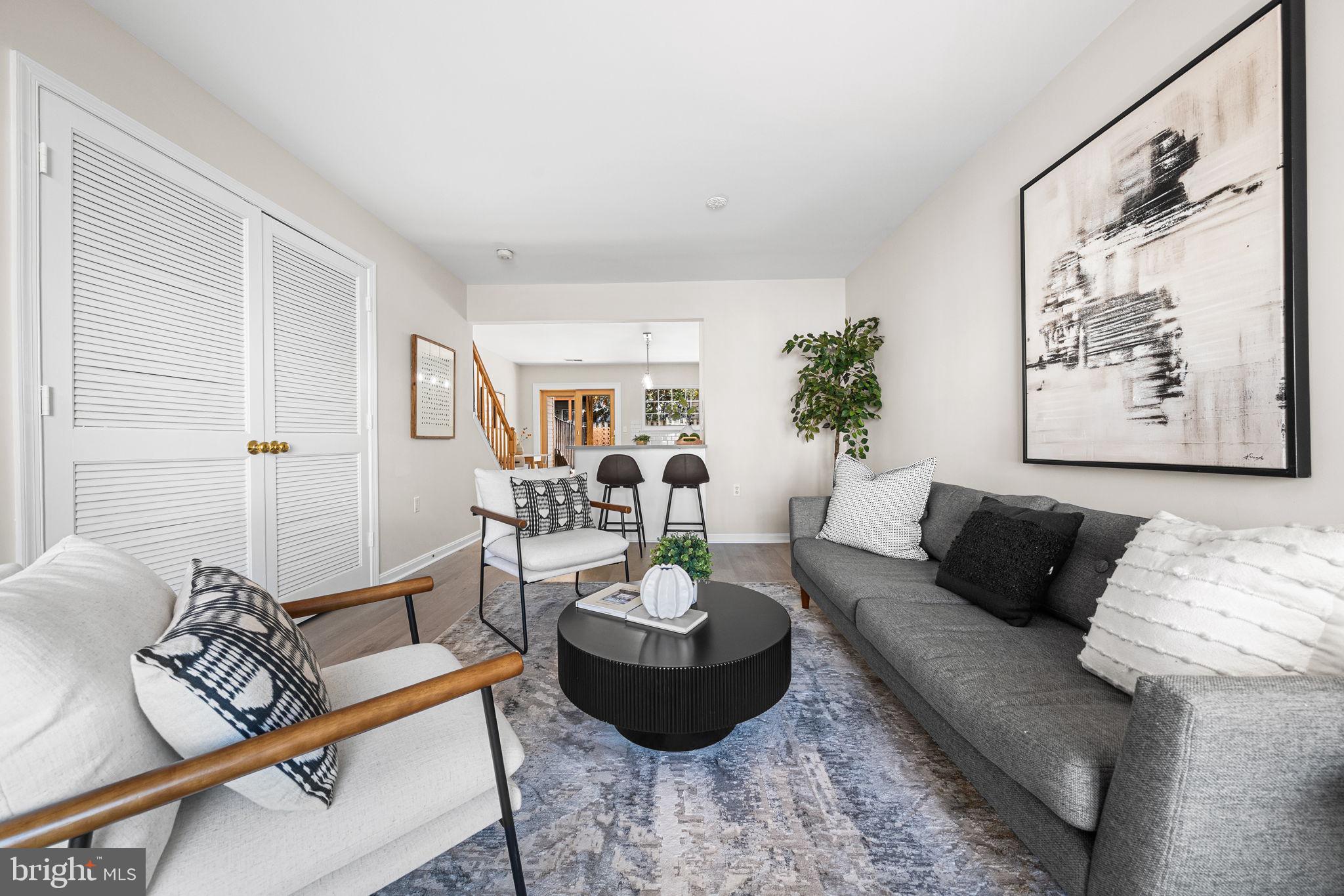 FAIR LAKES - Residential