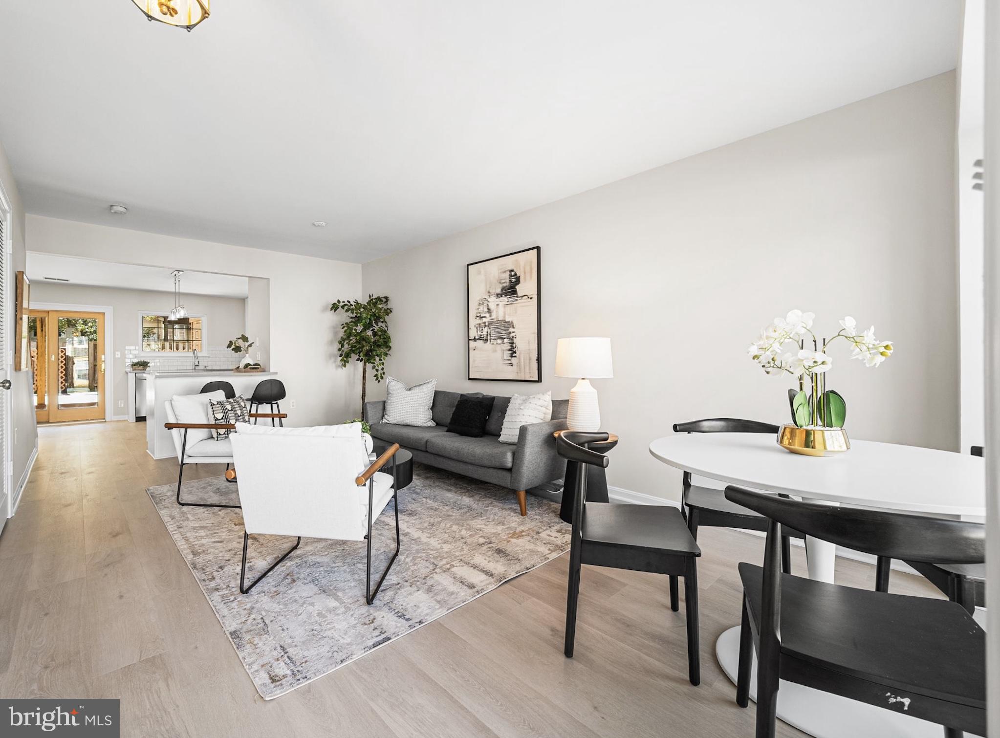 FAIR LAKES - Residential