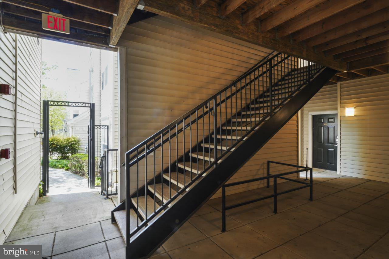 FAIRFAX RIDGE CONDOS - Residential