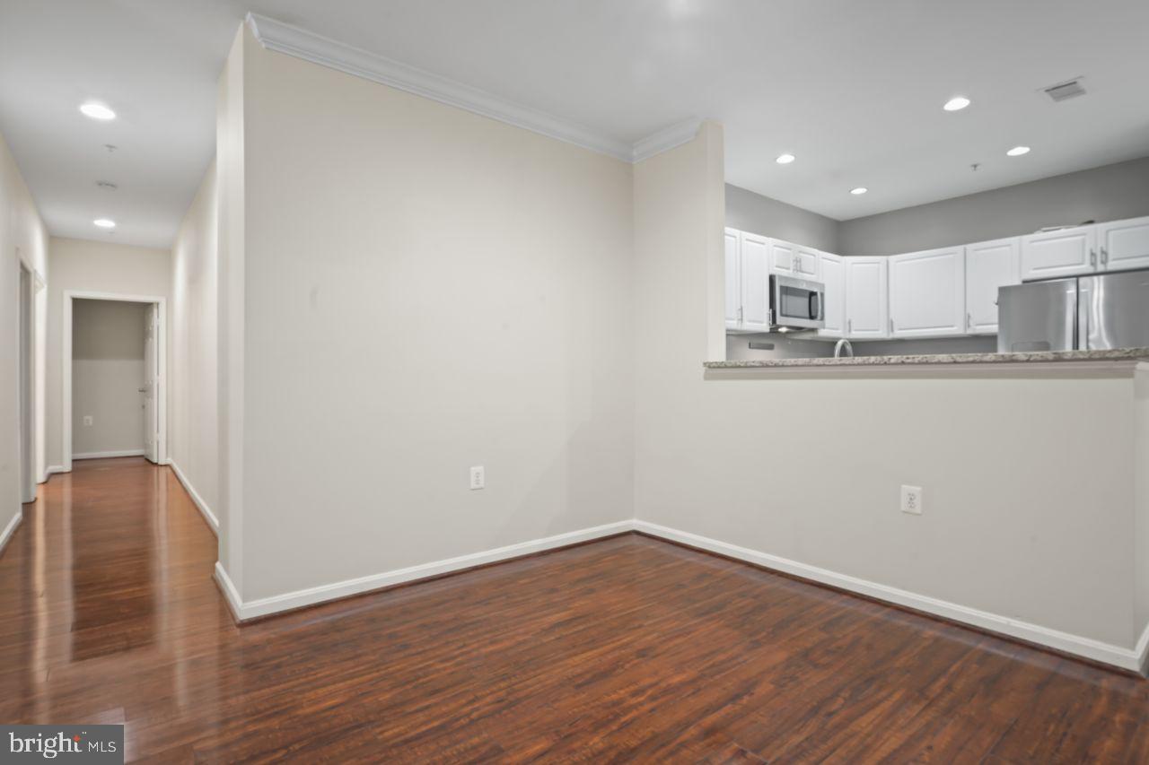 FAIRFAX RIDGE CONDOS - Residential