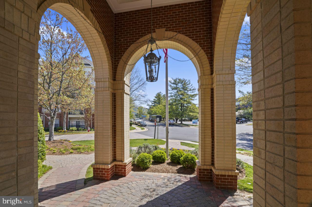FAIRFAX RIDGE CONDOS - Residential