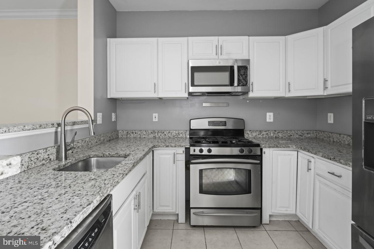 FAIRFAX RIDGE CONDOS - Residential