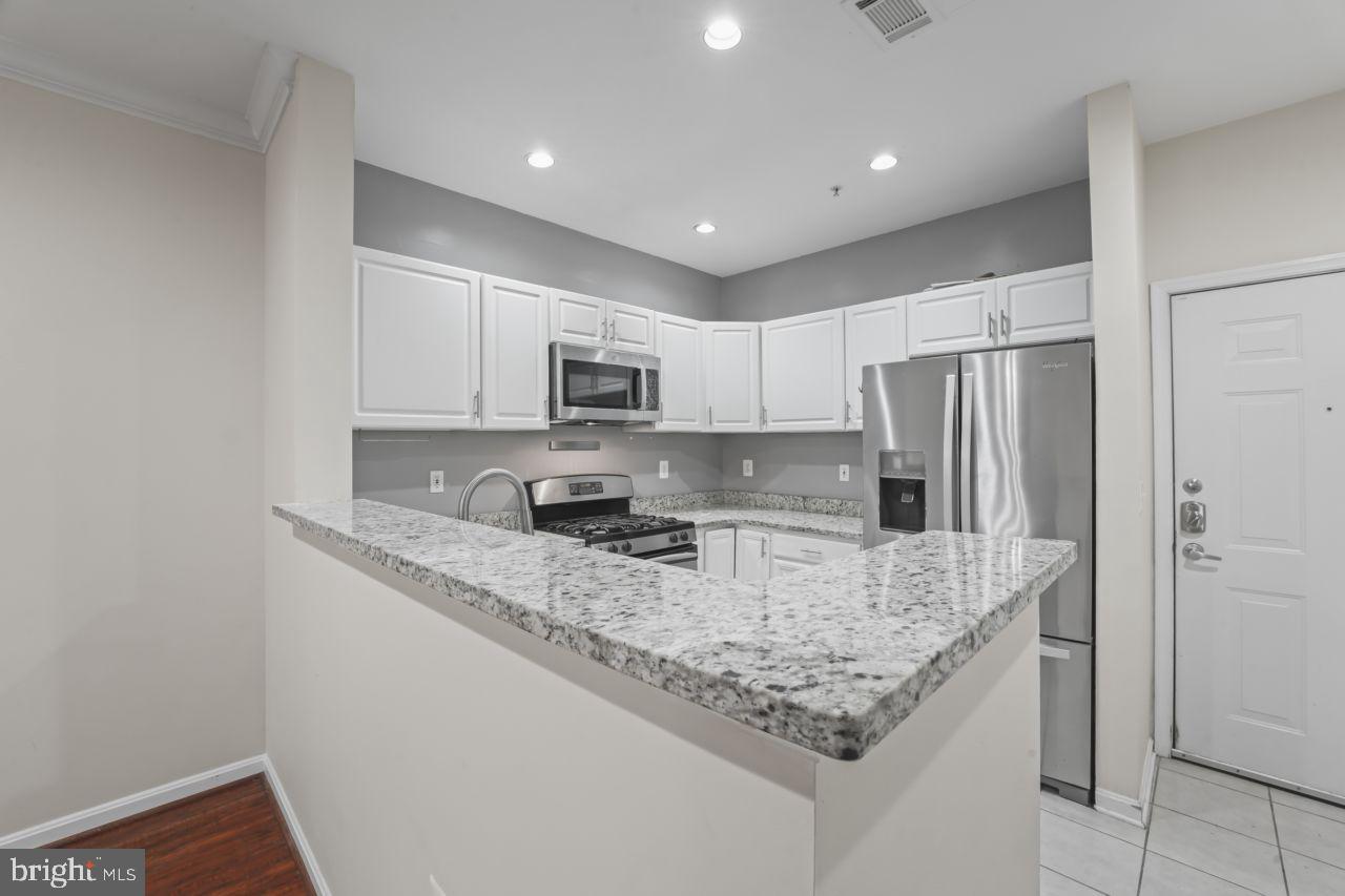 FAIRFAX RIDGE CONDOS - Residential