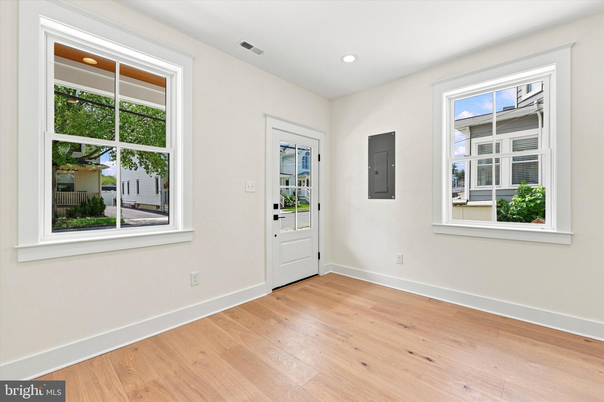 25 WILKINS AVENUE