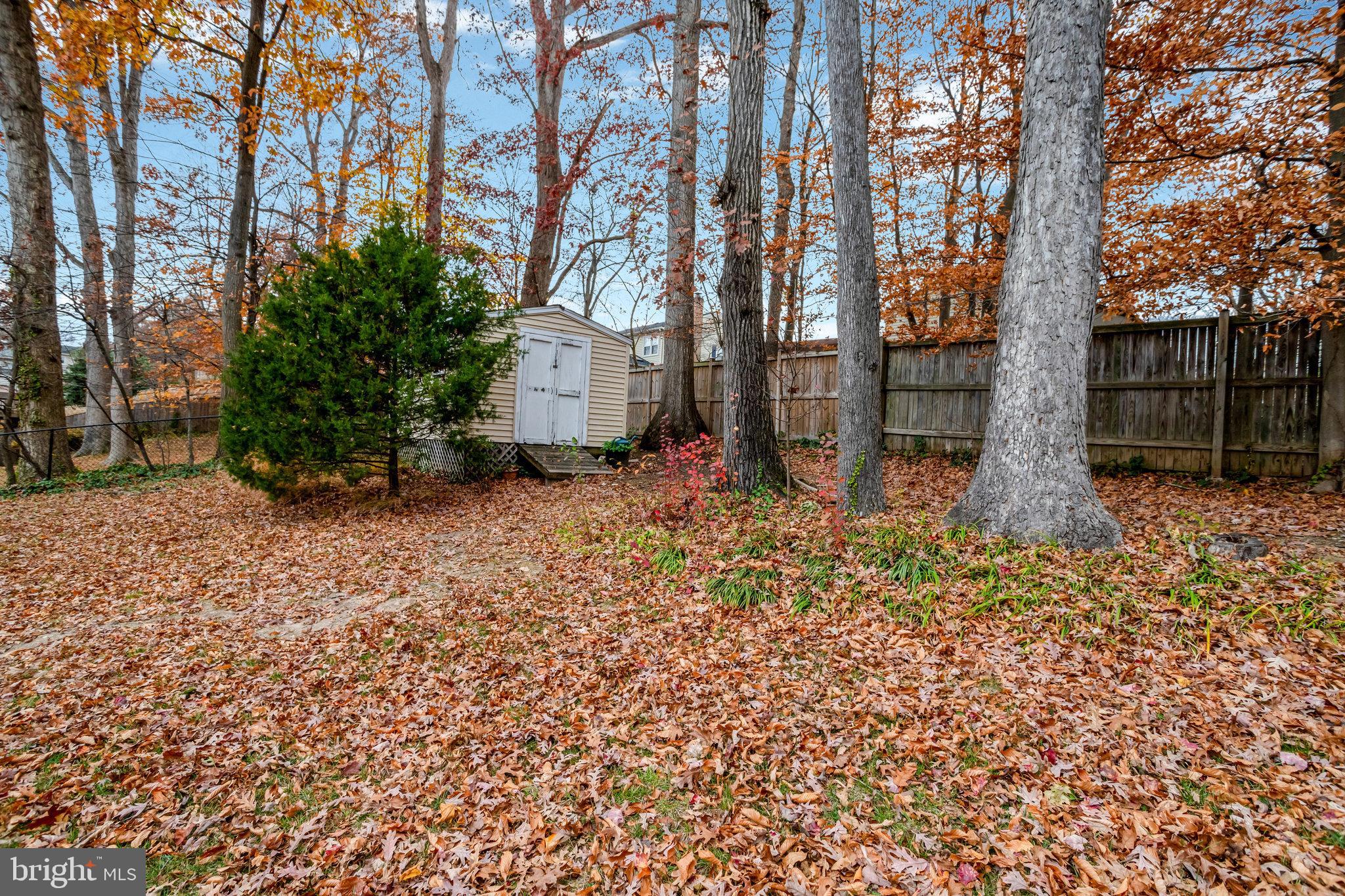 ROLLING VALLEY - Residential Lease