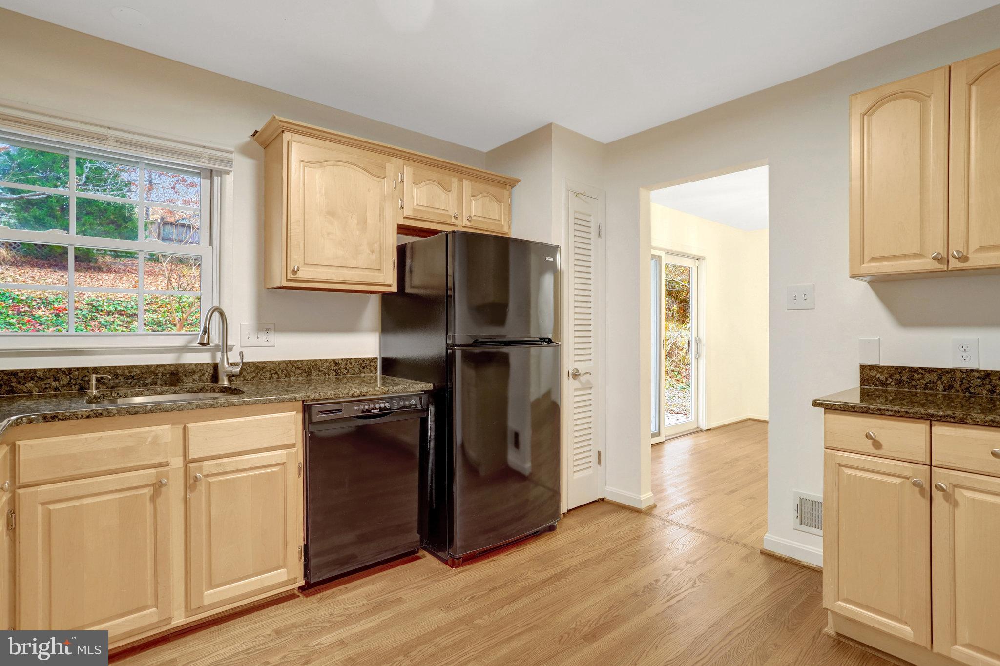 ROLLING VALLEY - Residential Lease