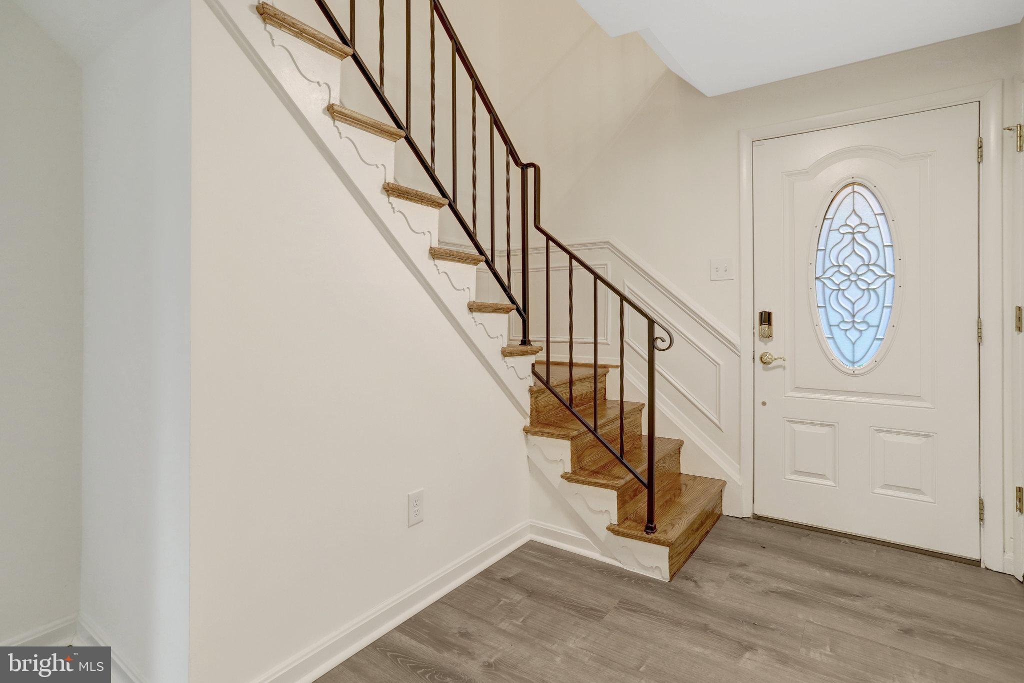 ROLLING VALLEY - Residential Lease