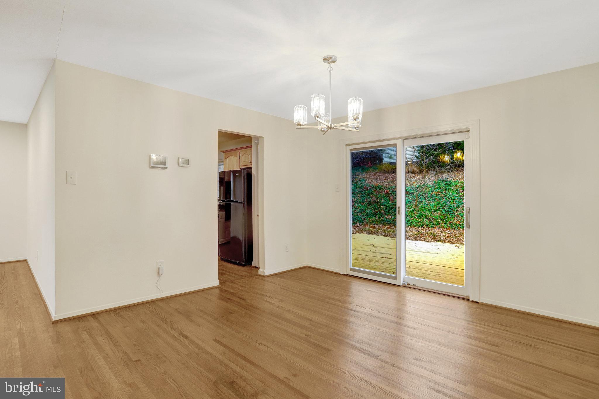 ROLLING VALLEY - Residential Lease