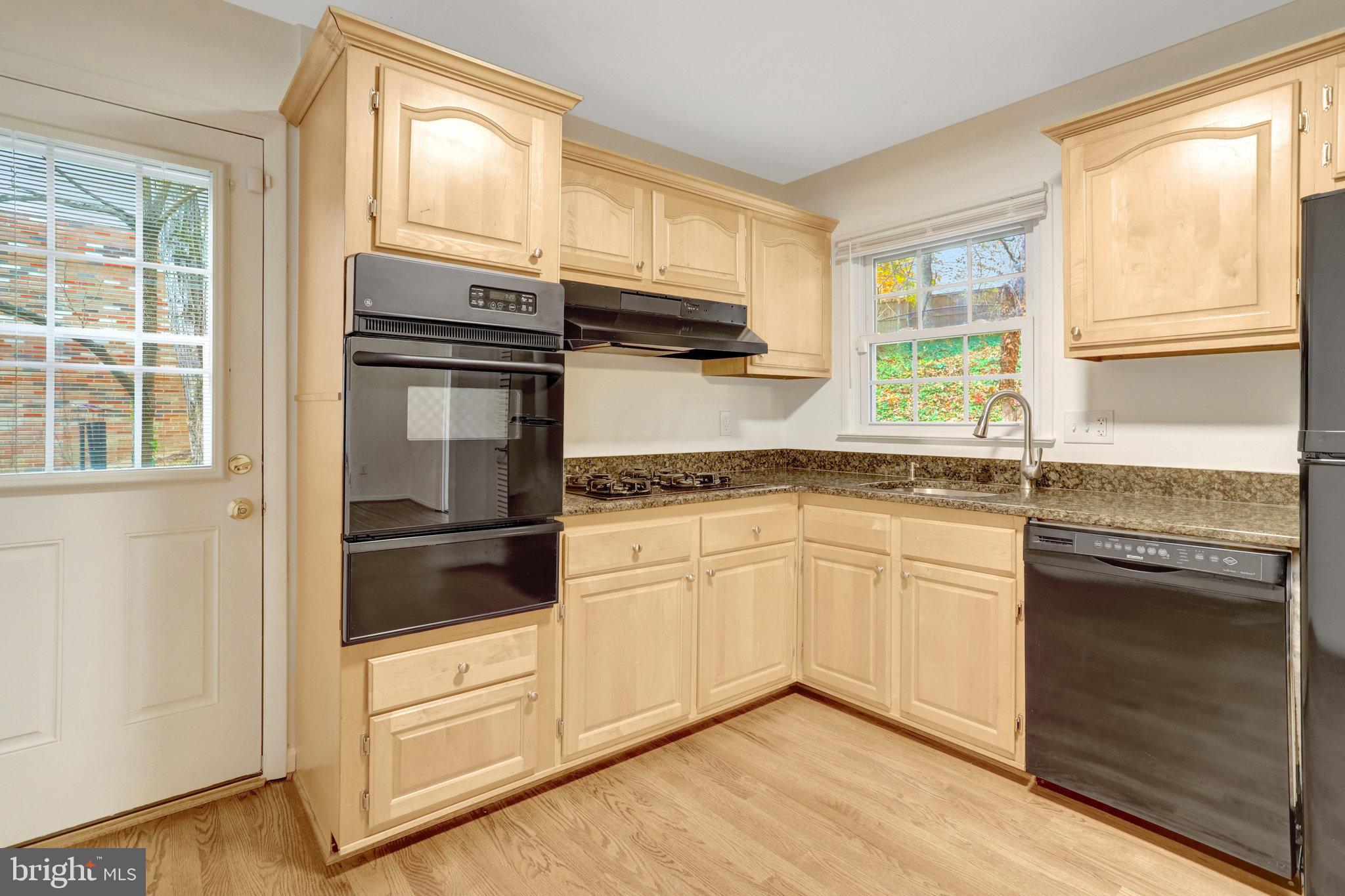 ROLLING VALLEY - Residential Lease