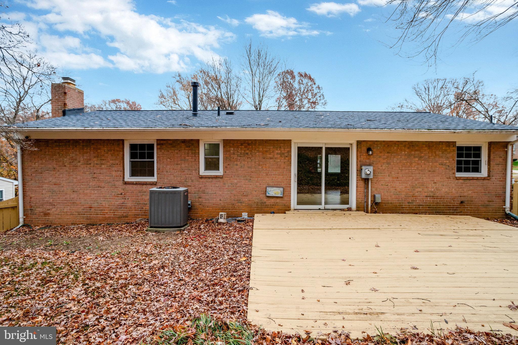 ROLLING VALLEY - Residential Lease