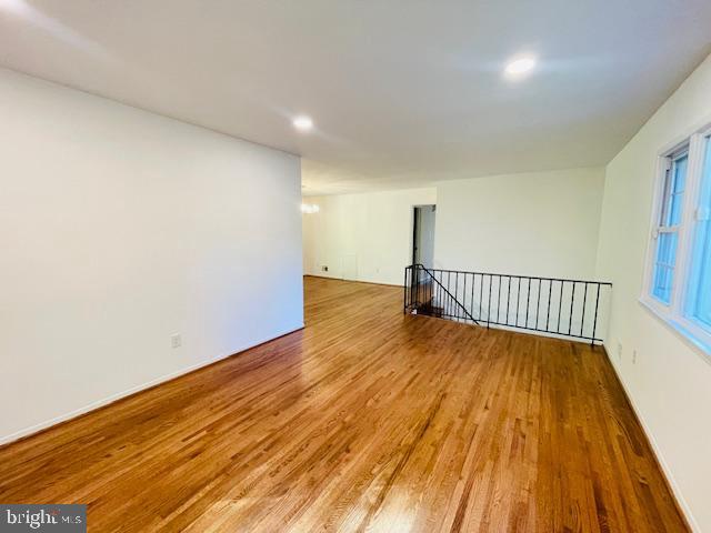 ROLLING VALLEY - Residential Lease