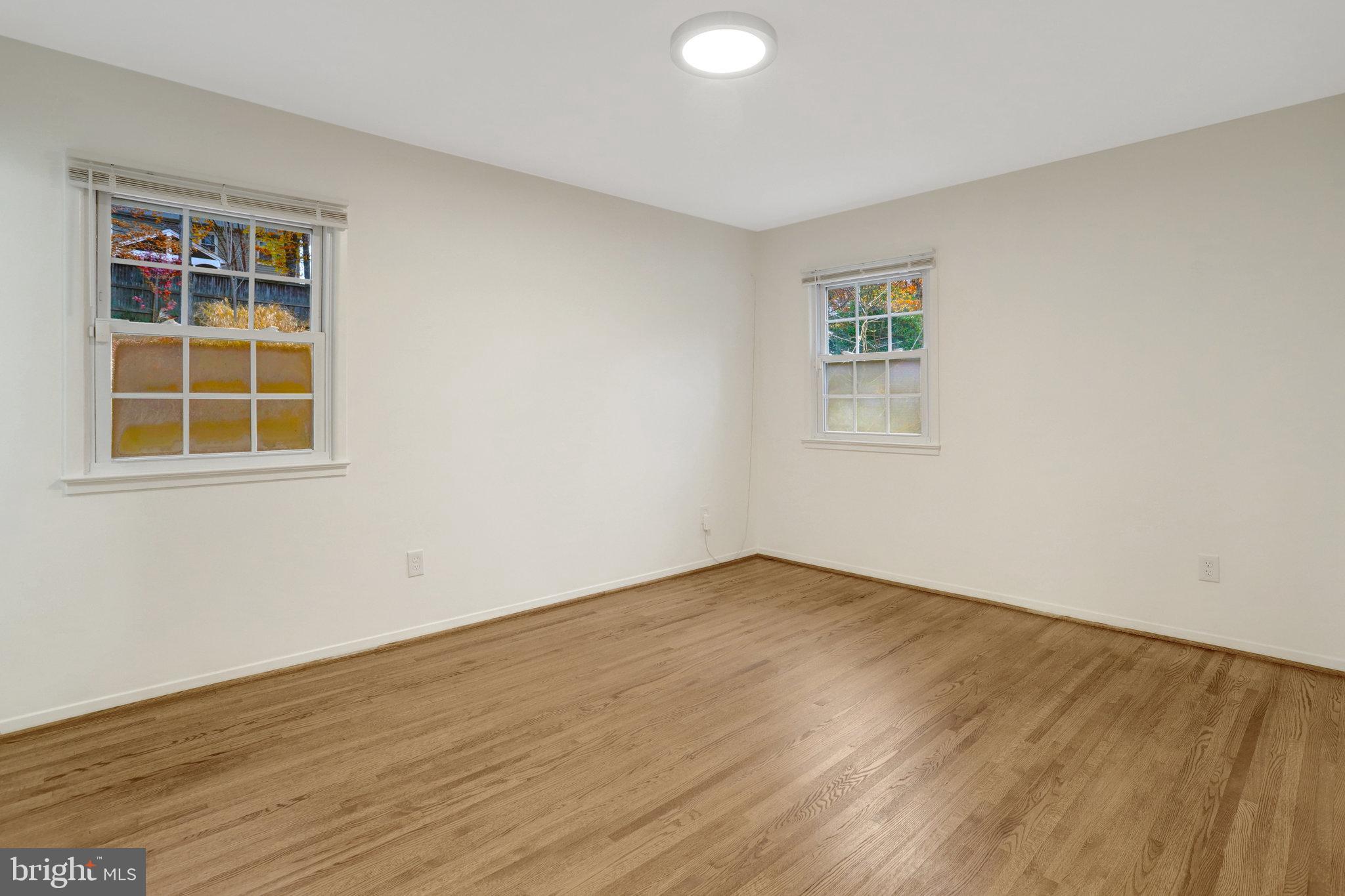 ROLLING VALLEY - Residential Lease