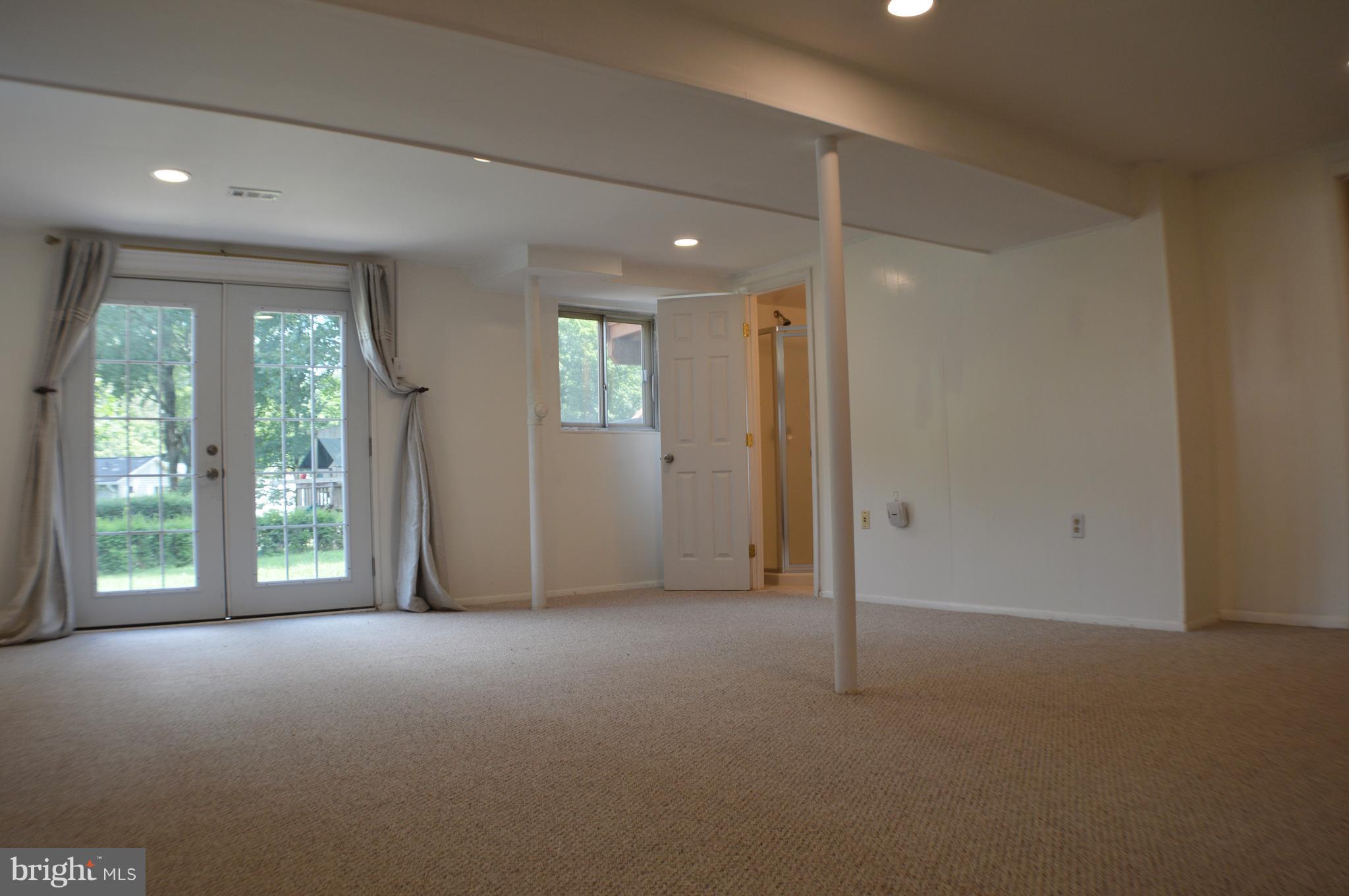 KINGS PARK WEST - Residential