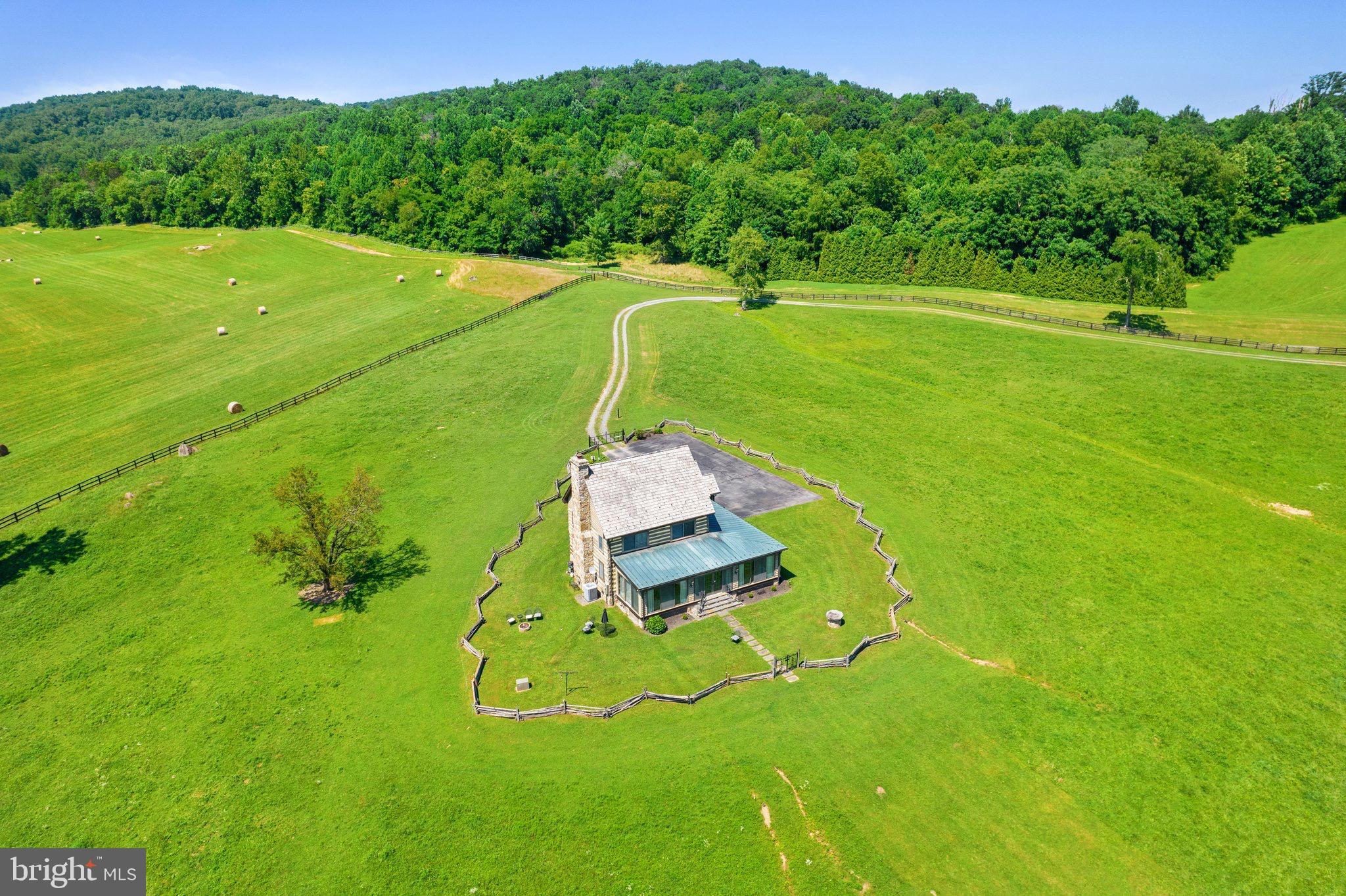 JERICHO ROAD - Residential
