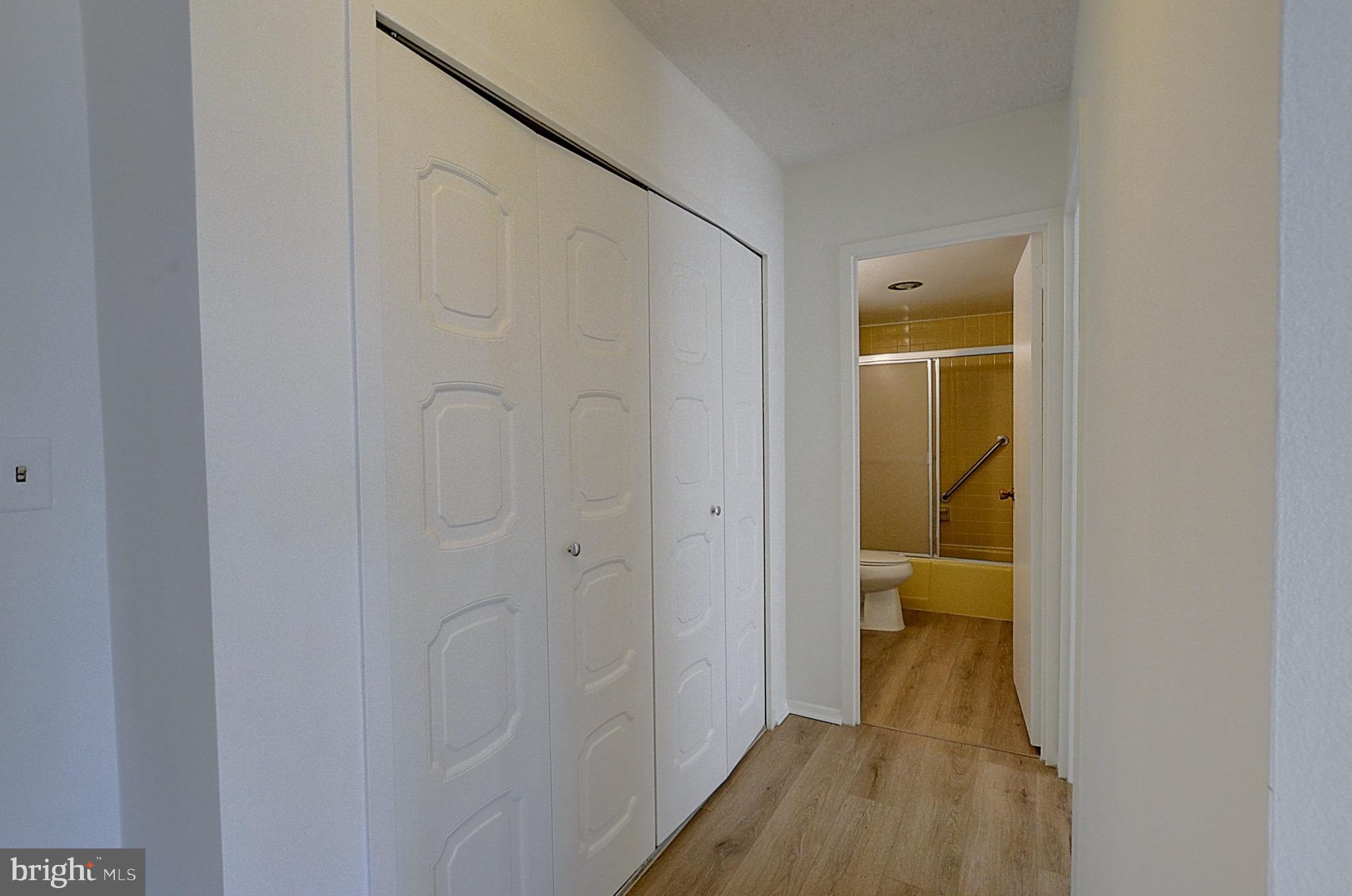 PROMENADE TOWERS - Residential