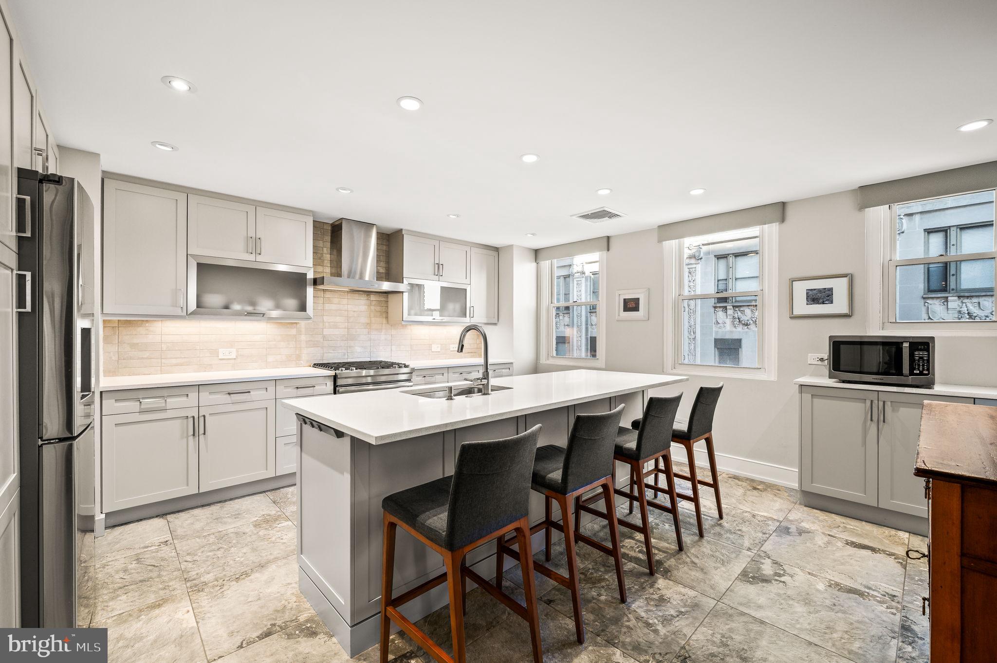 RITTENHOUSE SQUARE - Residential