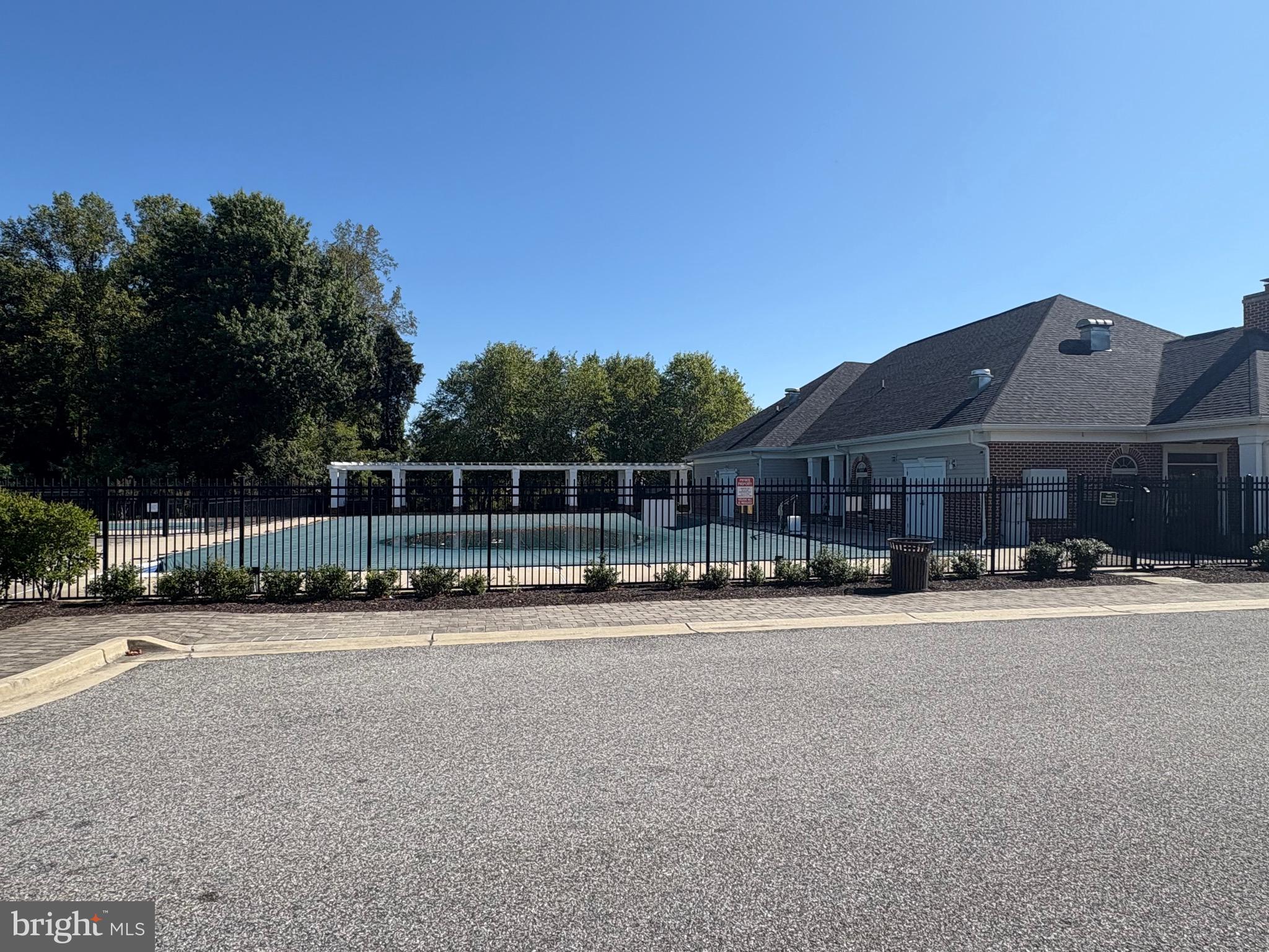 WOODMORE TOWNE CENTRE - Residential