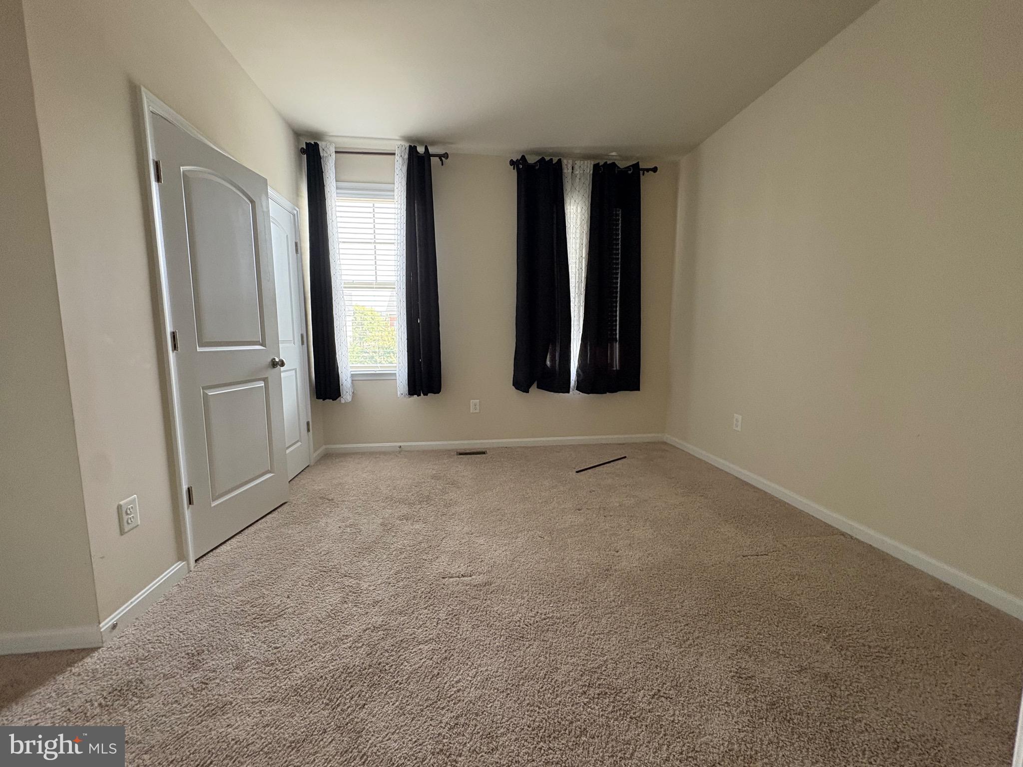 WOODMORE TOWNE CENTRE - Residential